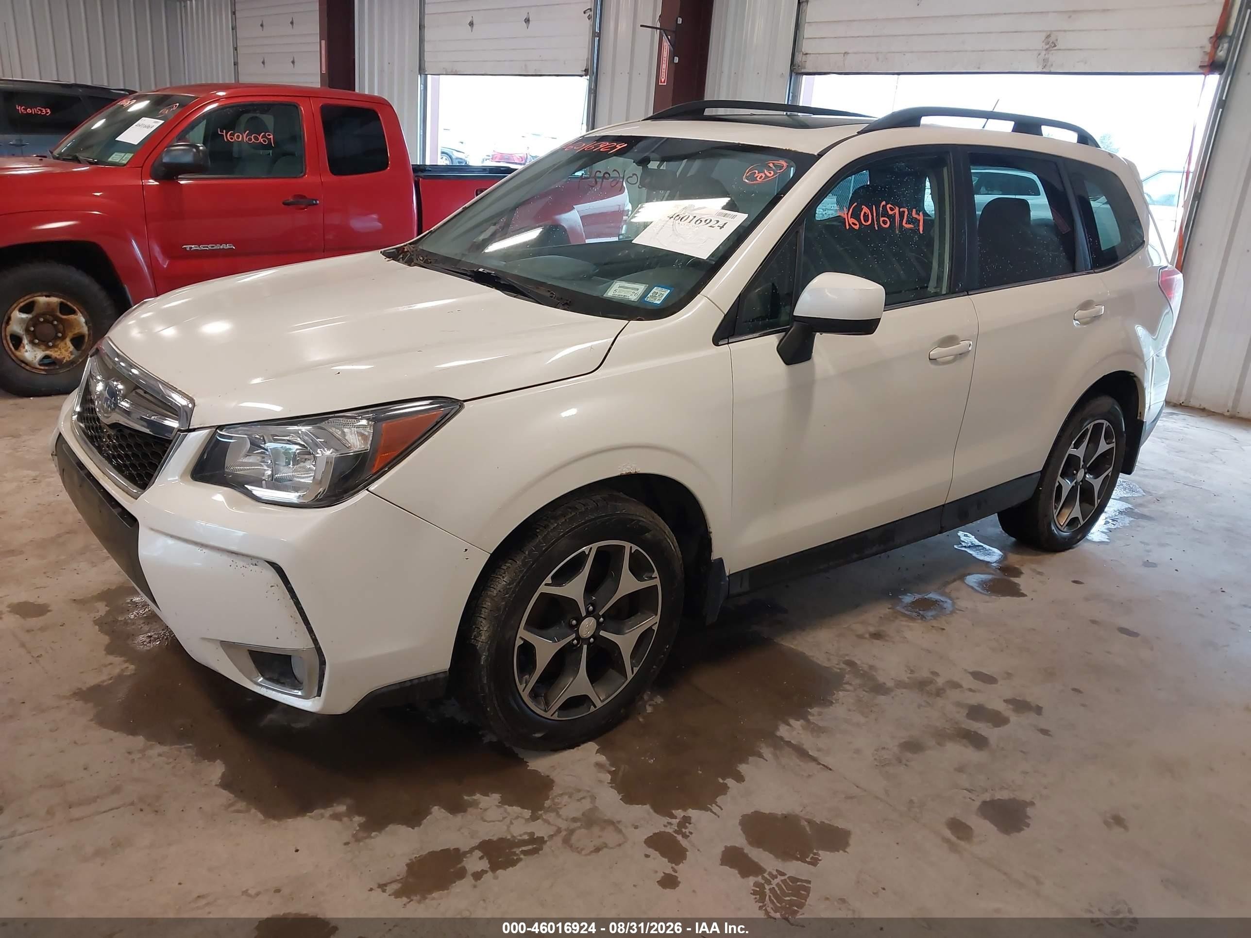 2015 Subaru Forester 2.0xt Premium White vin: JF2SJGDC5FH408900