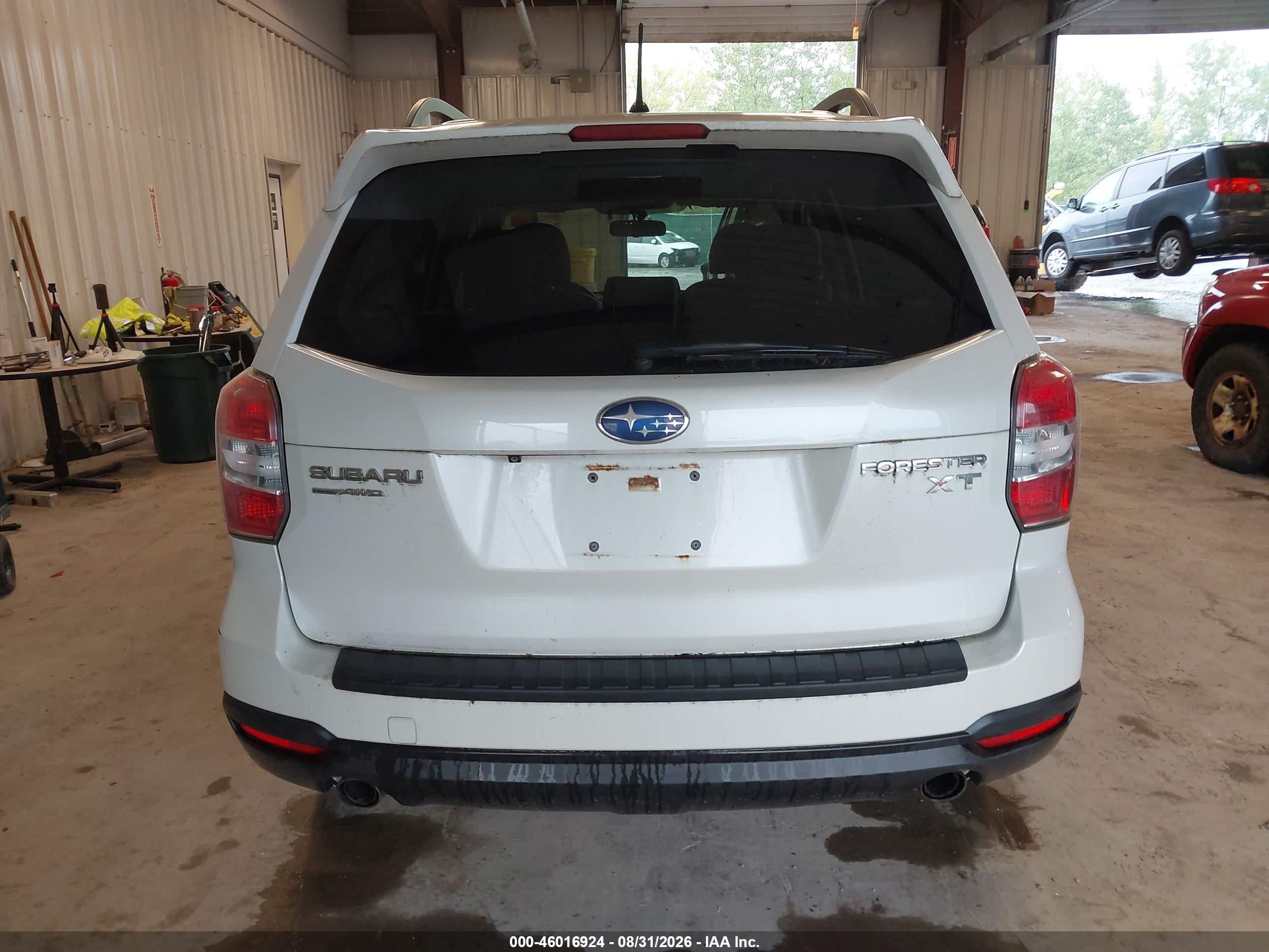 2015 Subaru Forester 2.0xt Premium White vin: JF2SJGDC5FH408900