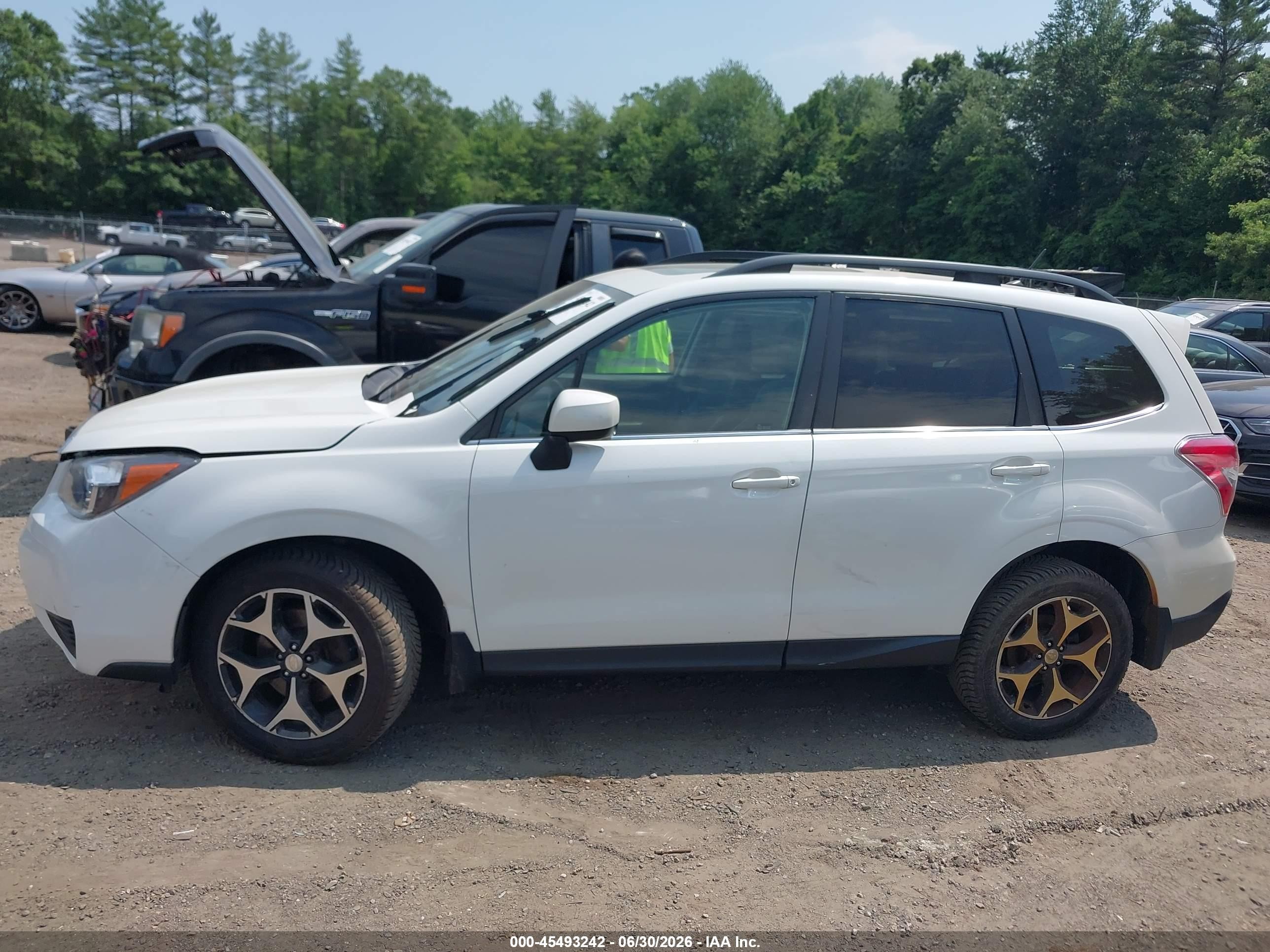 2014 Subaru Forester 2.0xt Premium White vin: JF2SJGDCXEH520526