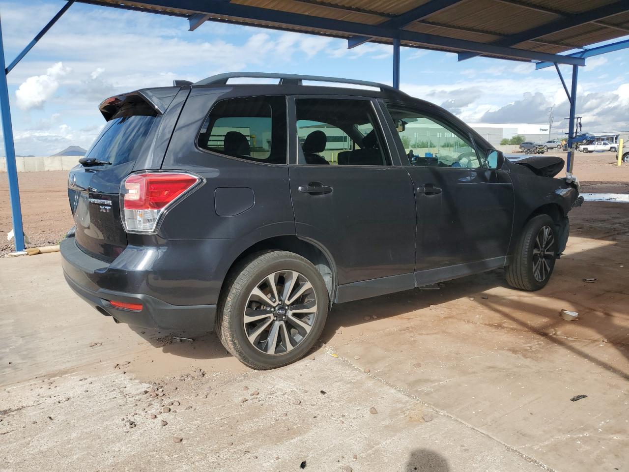 2018 Subaru Forester 2.0xt Premium Charcoal vin: JF2SJGEC5JH585423