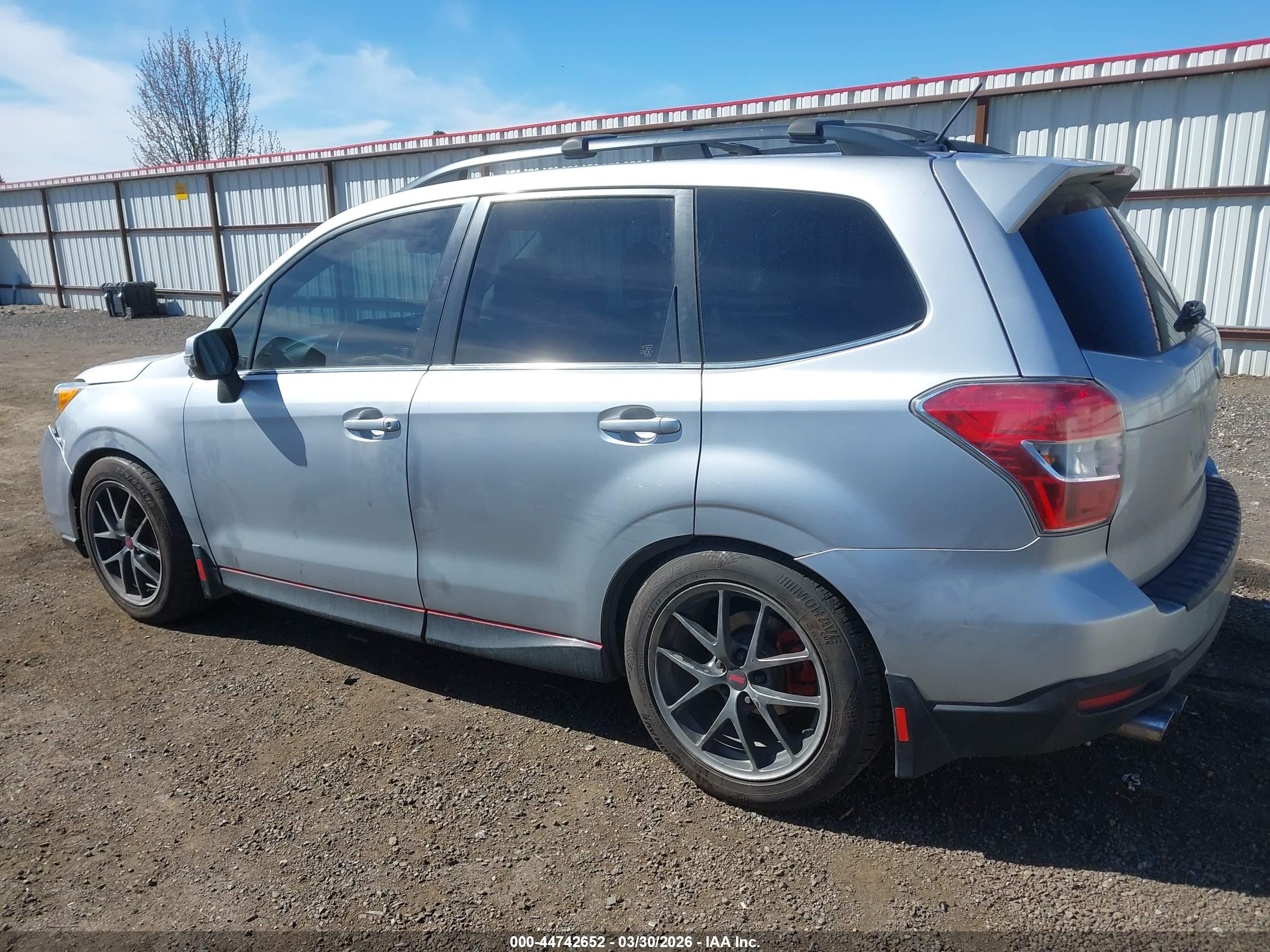 2014 Subaru Forester 2.0xt Touring Silver vin: JF2SJGMC1EH461494