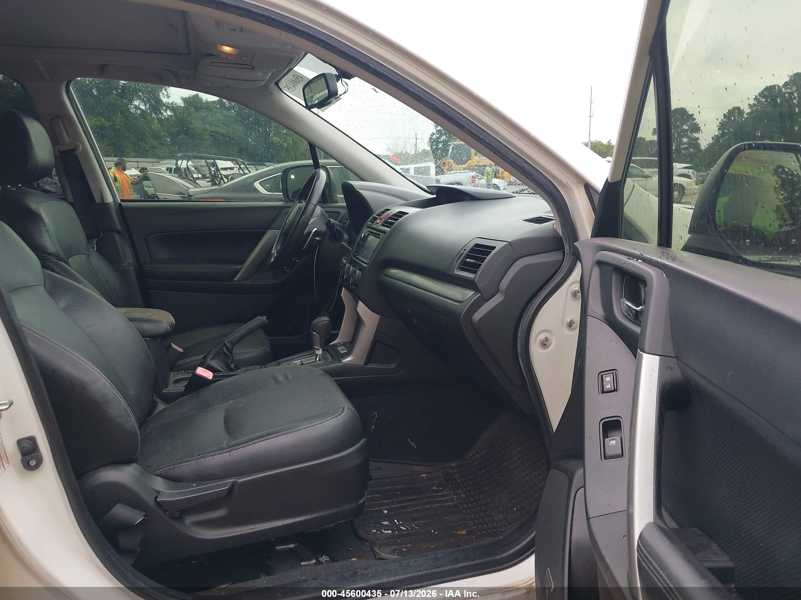 2014 Subaru Forester 2.0xt Touring White vin: JF2SJGMC2EH467062