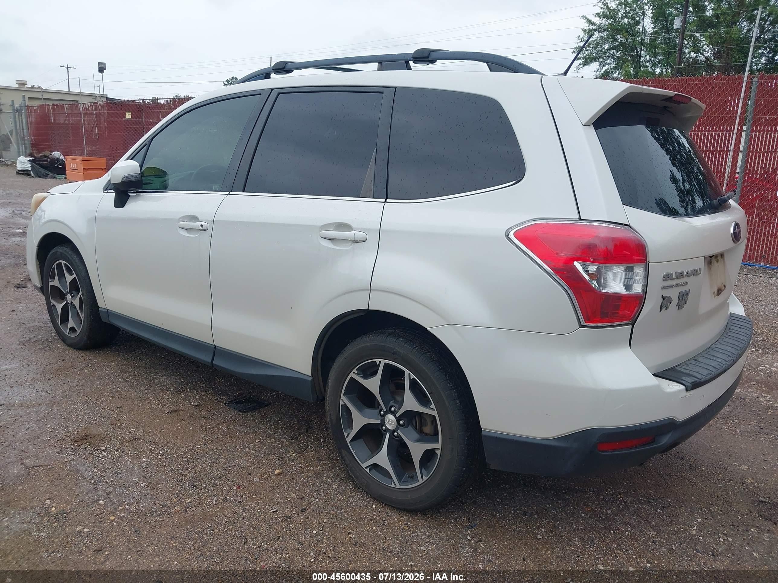 2014 Subaru Forester 2.0xt Touring White vin: JF2SJGMC2EH467062