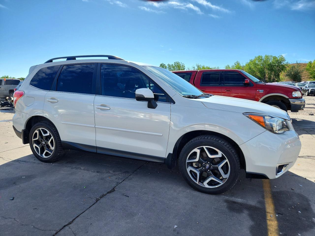 2014 Subaru Forester 2.0xt Touring White vin: JF2SJGMC5EH479187