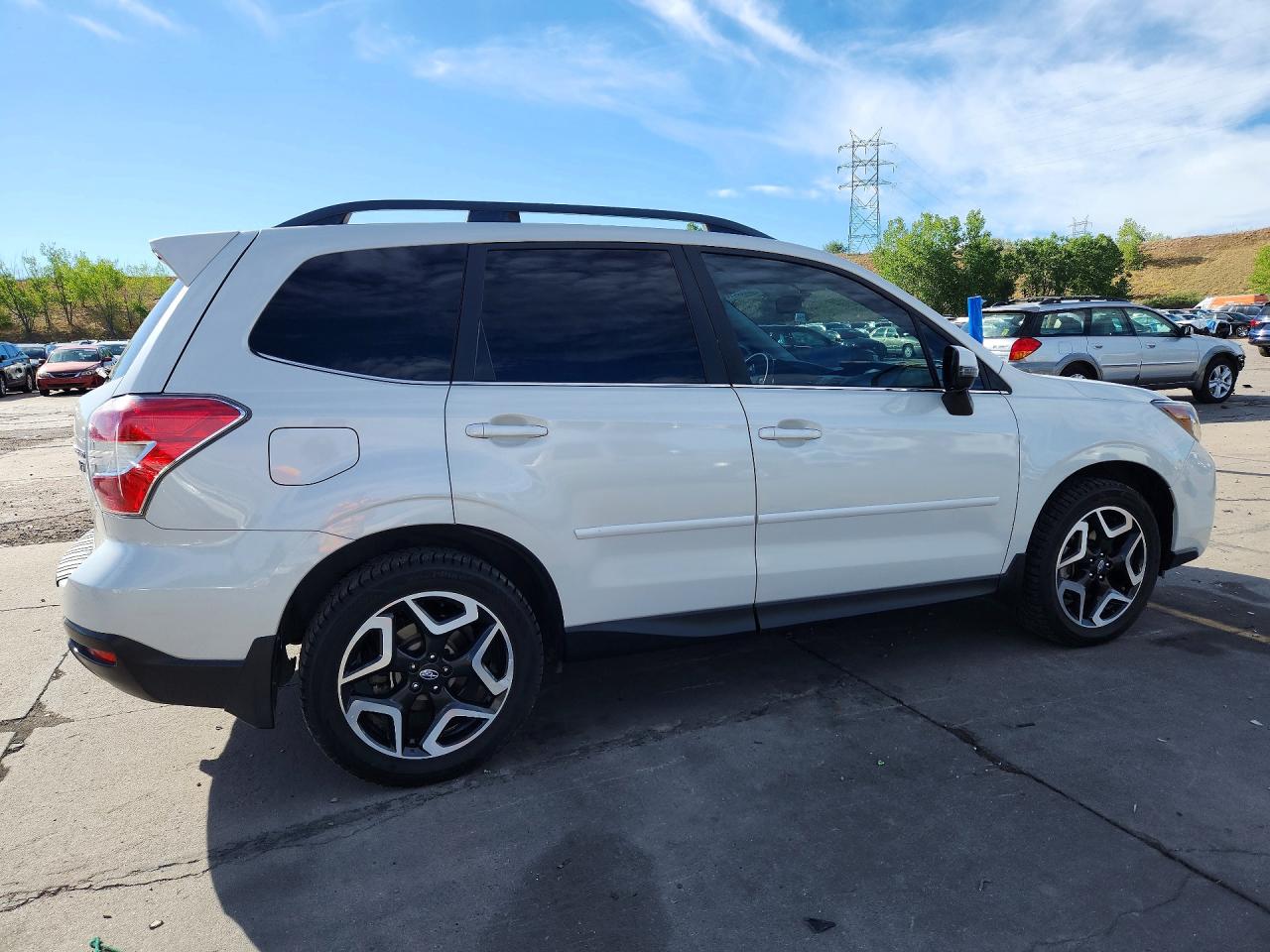 2014 Subaru Forester 2.0xt Touring White vin: JF2SJGMC5EH479187