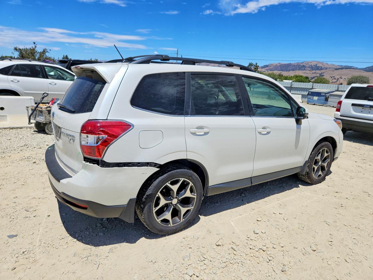 2014 Subaru Forester 2.0xt Touring Белый vin: JF2SJGMC6EH535279