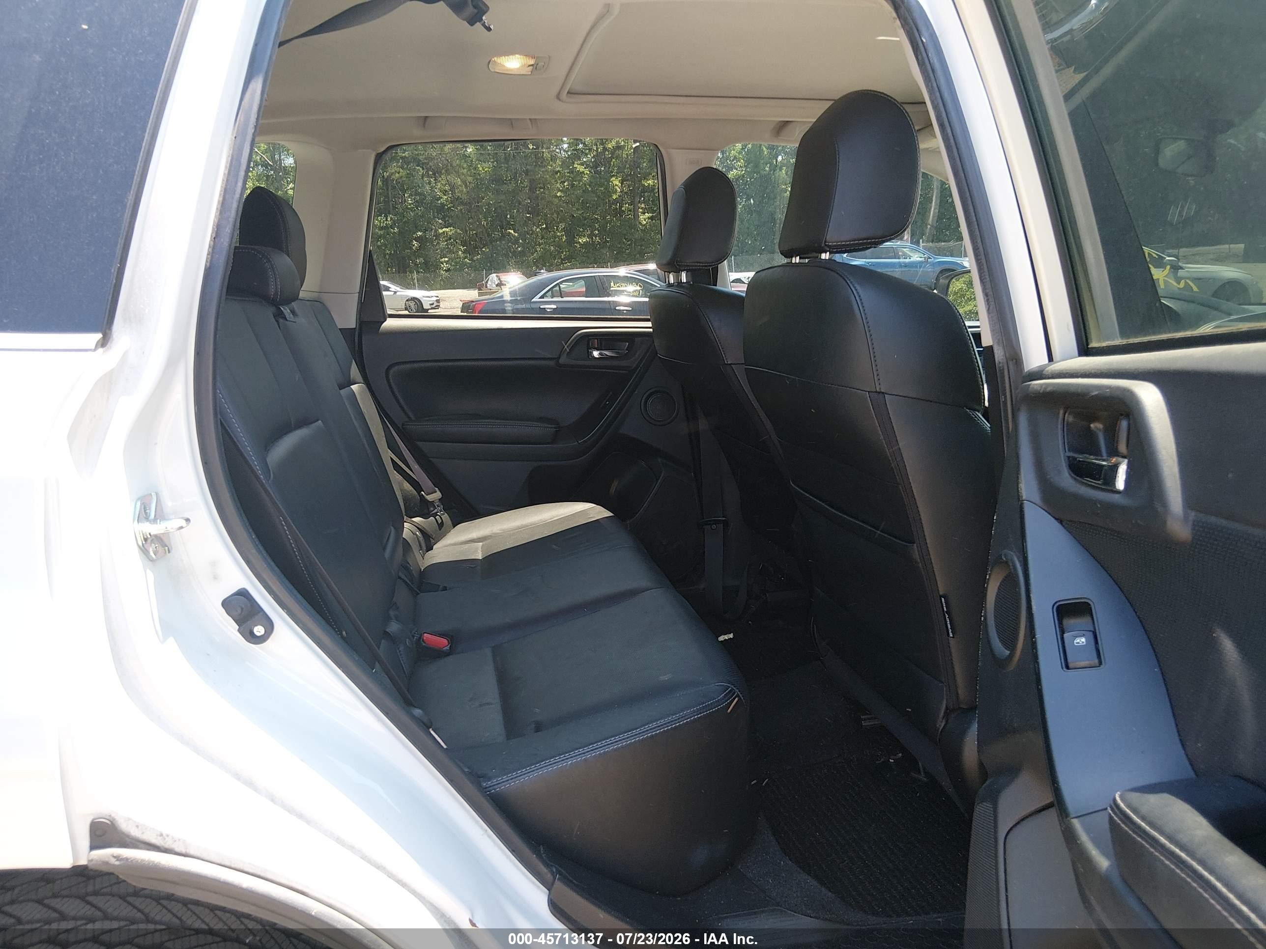 2014 Subaru Forester 2.0xt Touring White vin: JF2SJGPC2EH516367