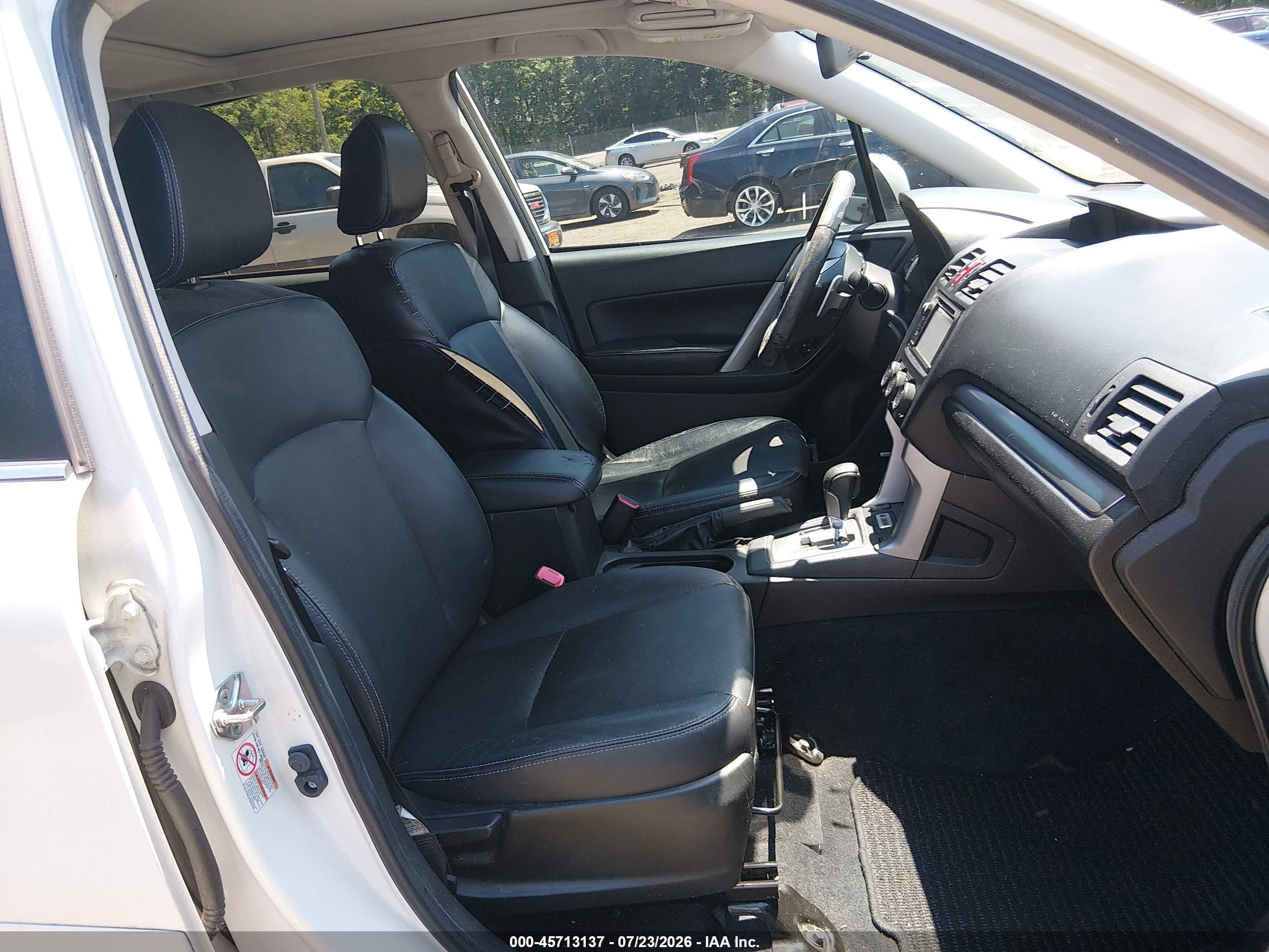2014 Subaru Forester 2.0xt Touring White vin: JF2SJGPC2EH516367