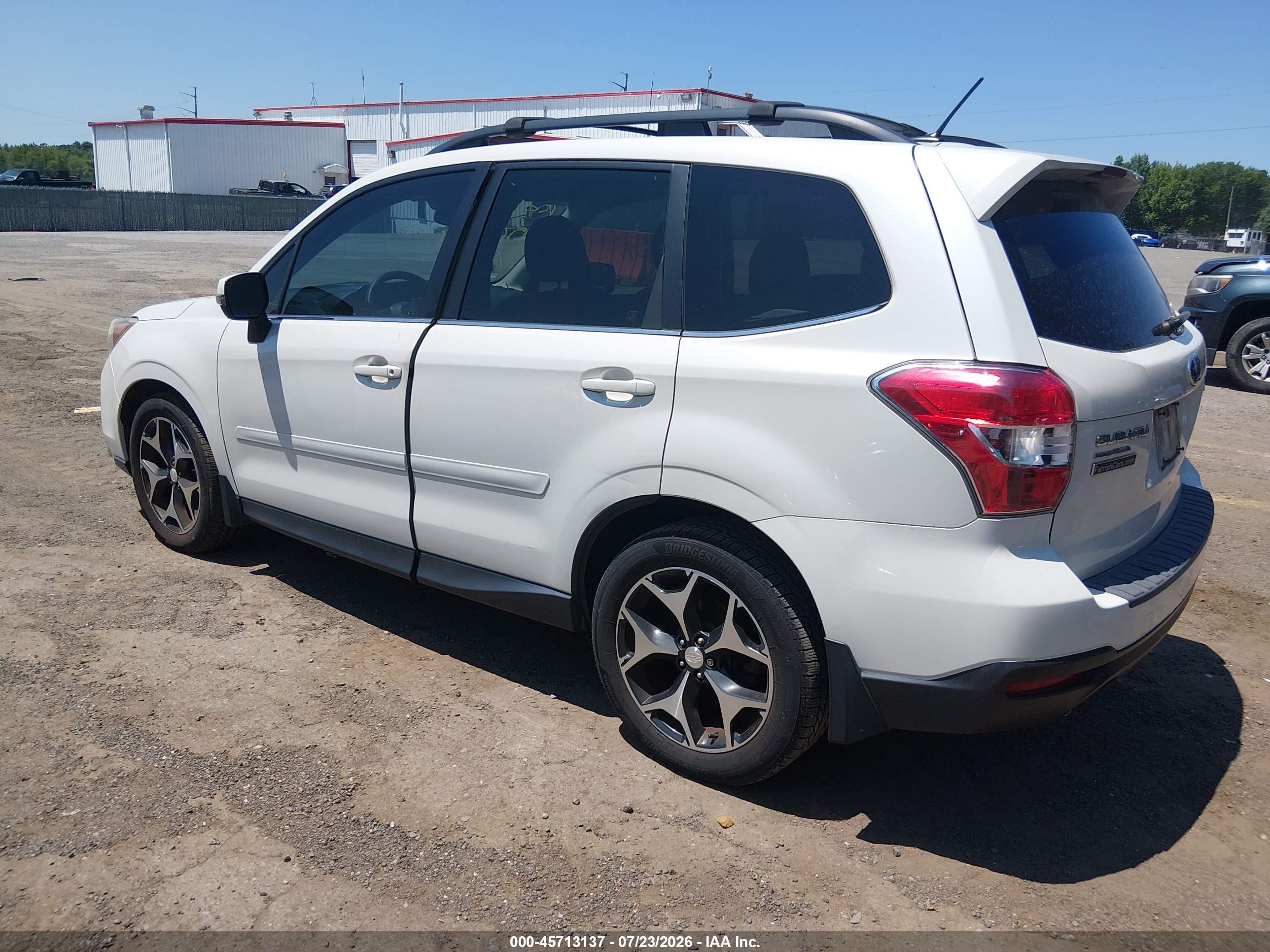 2014 Subaru Forester 2.0xt Touring White vin: JF2SJGPC2EH516367