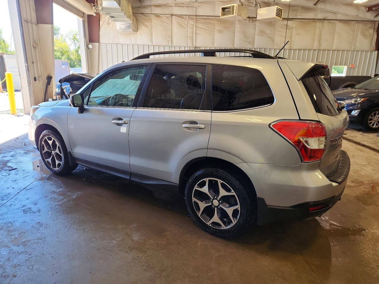 2014 Subaru Forester 2.0xt Touring Silver vin: JF2SJGPC4EH448072