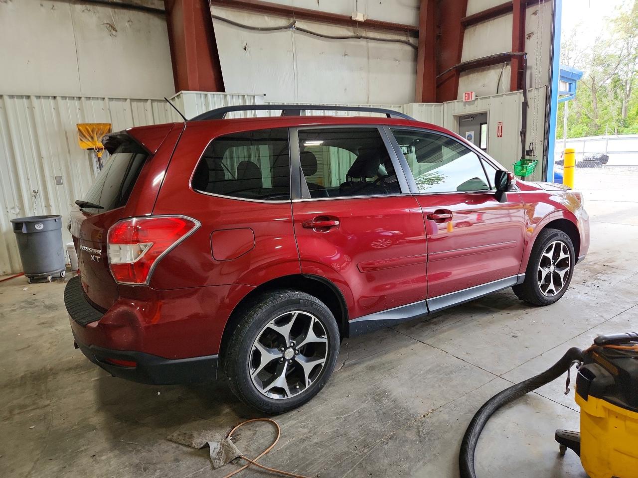2014 Subaru Forester 2.0xt Touring Burgundy vin: JF2SJGPC4EH543358