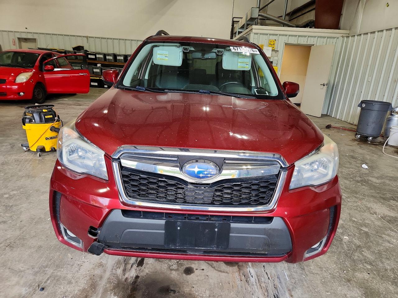 2014 Subaru Forester 2.0xt Touring Burgundy vin: JF2SJGPC4EH543358