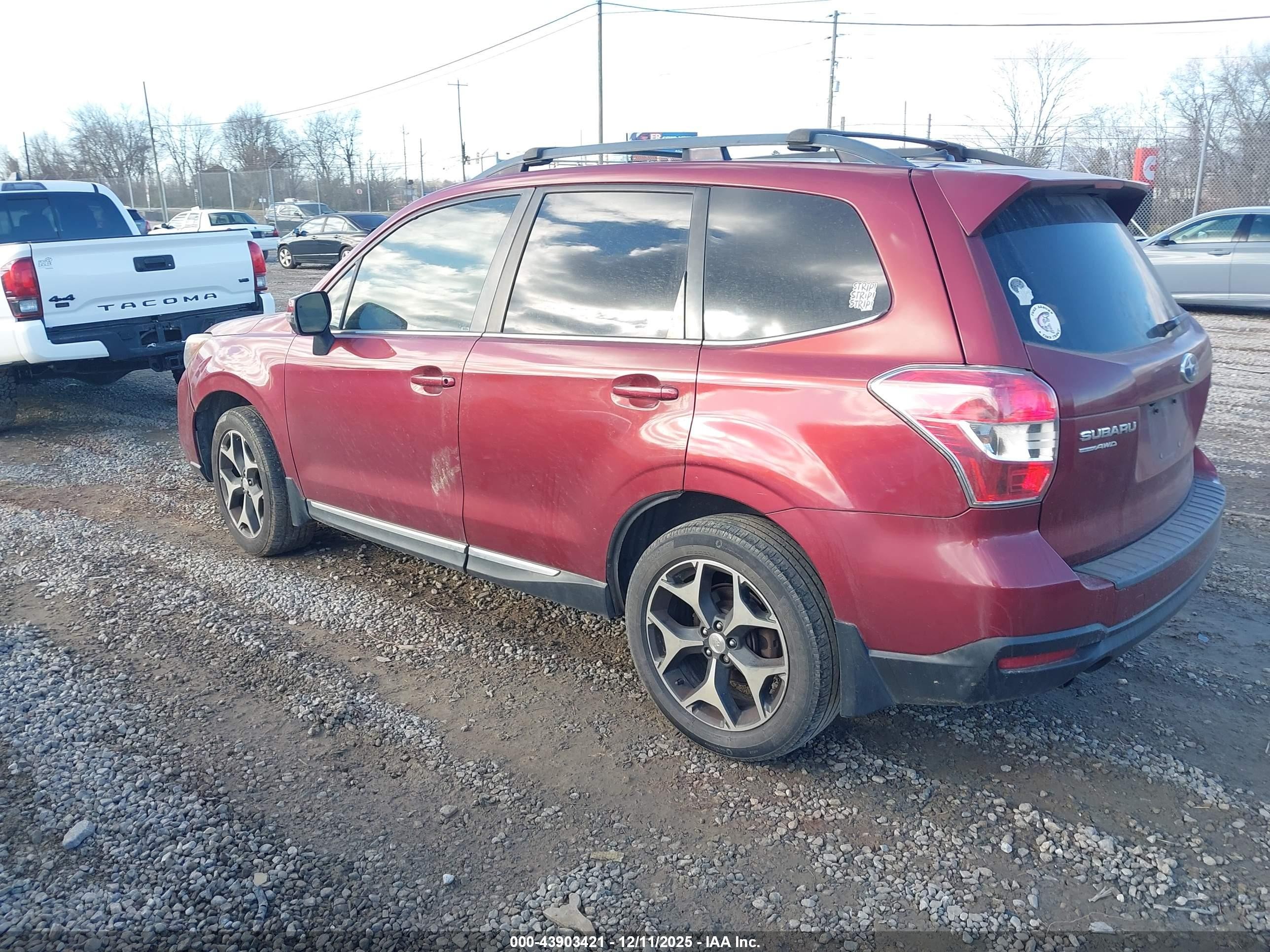 2015 Subaru Forester 2.0xt Touring Burgundy vin: JF2SJGUC0FH507043