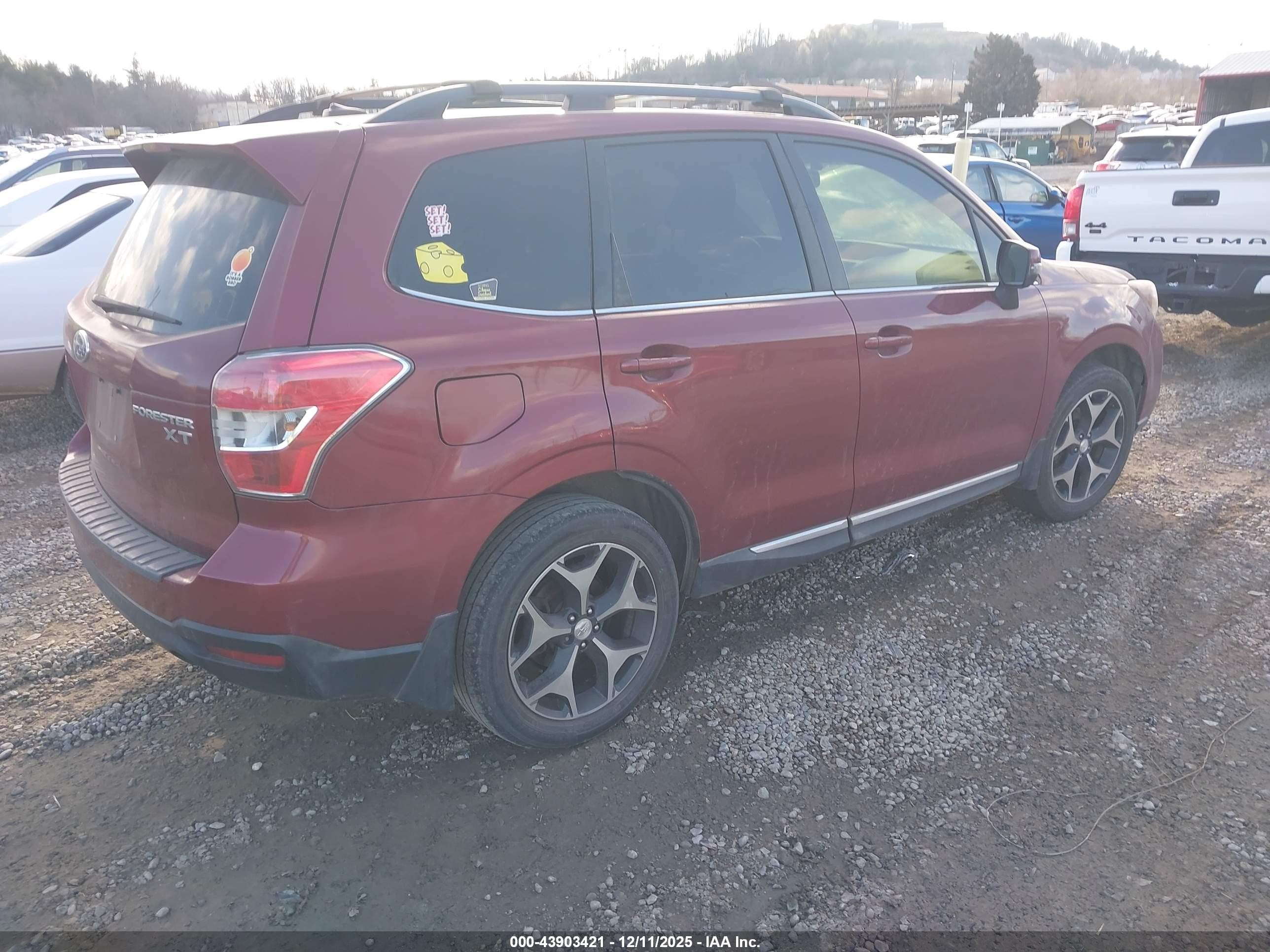 2015 Subaru Forester 2.0xt Touring Burgundy vin: JF2SJGUC0FH507043