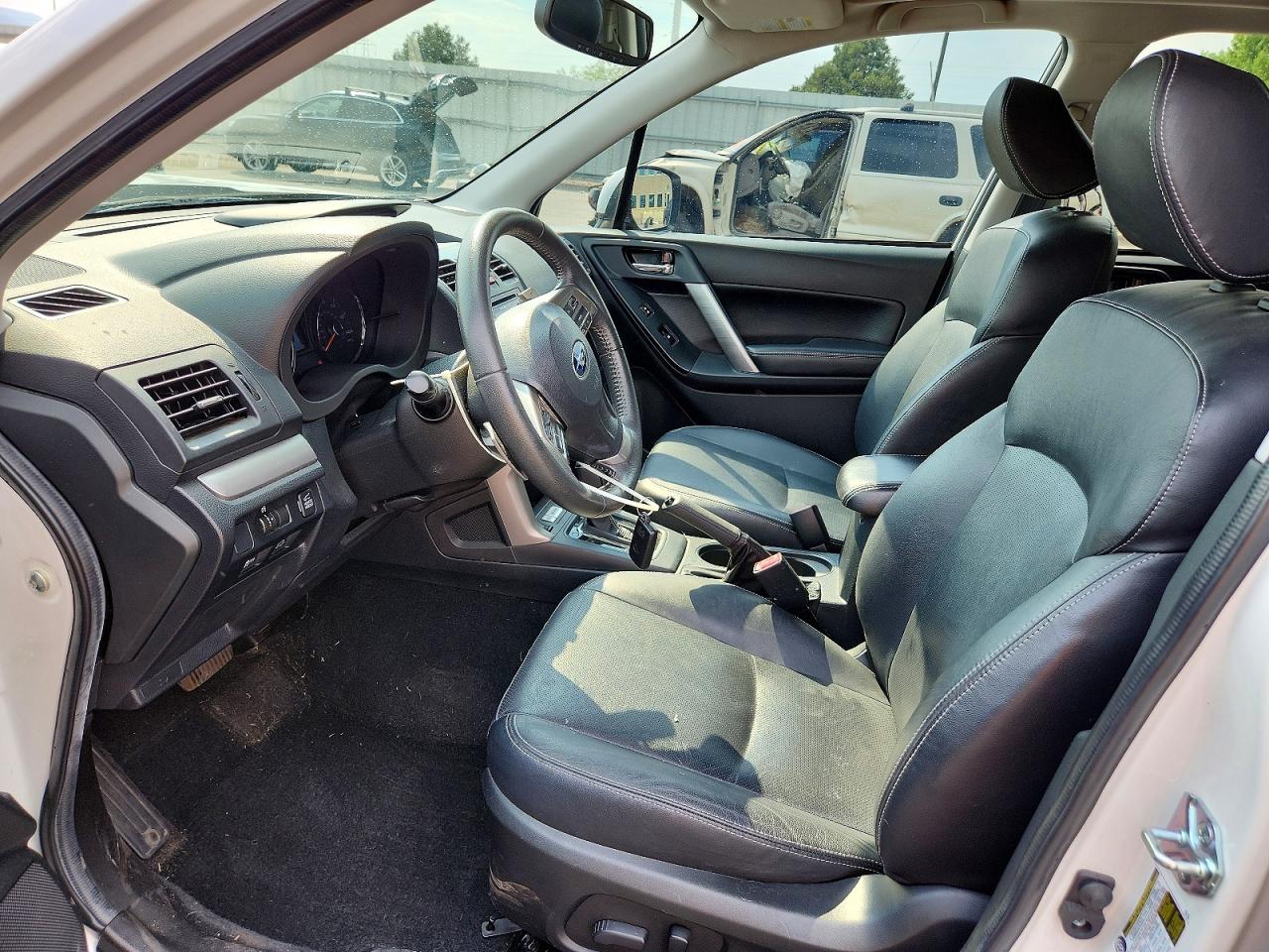 2015 Subaru Forester 2.0xt Touring Белый vin: JF2SJGUC0FH584382