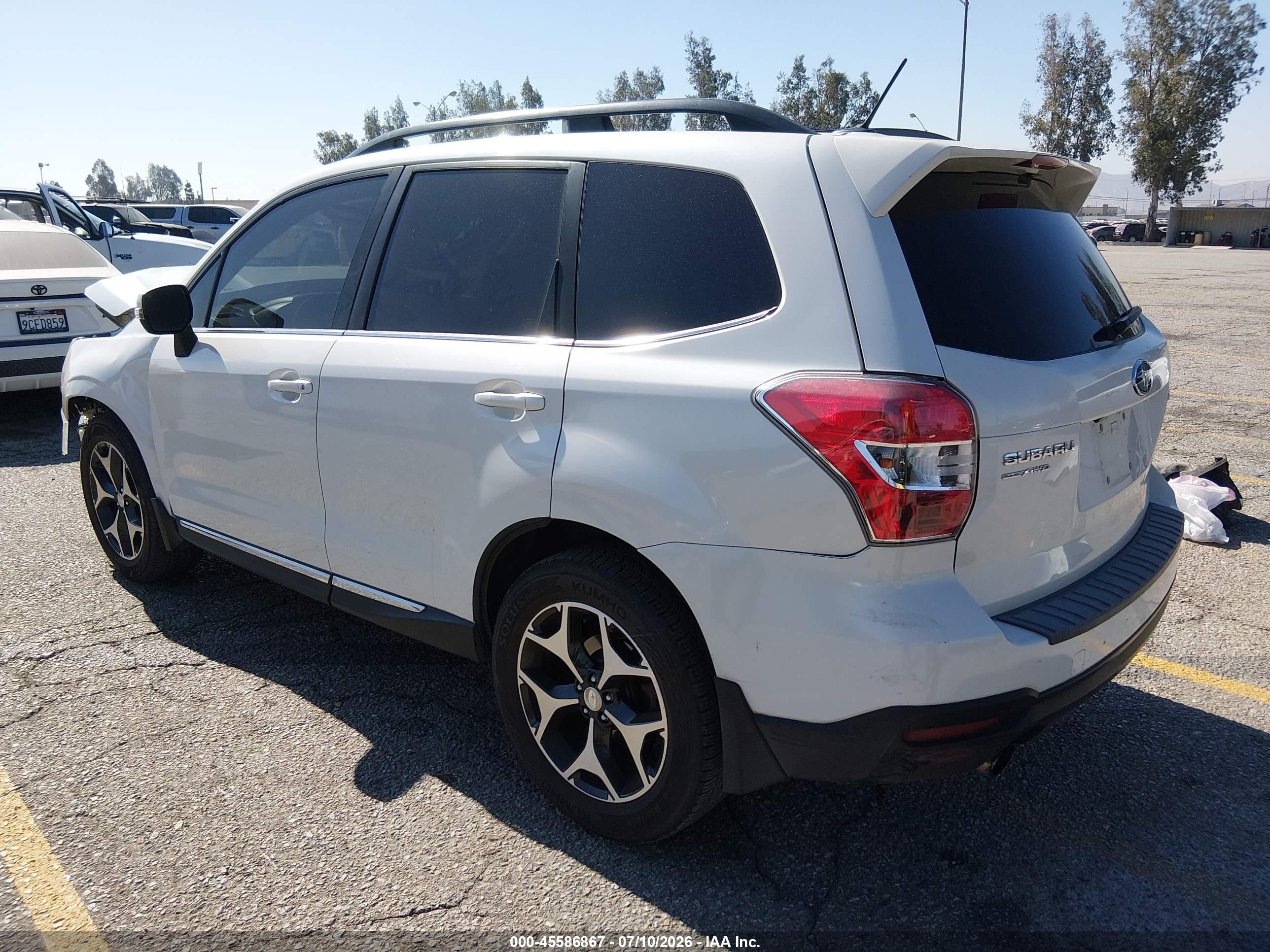 2015 Subaru Forester 2.0xt Touring White vin: JF2SJGUC2FH455074