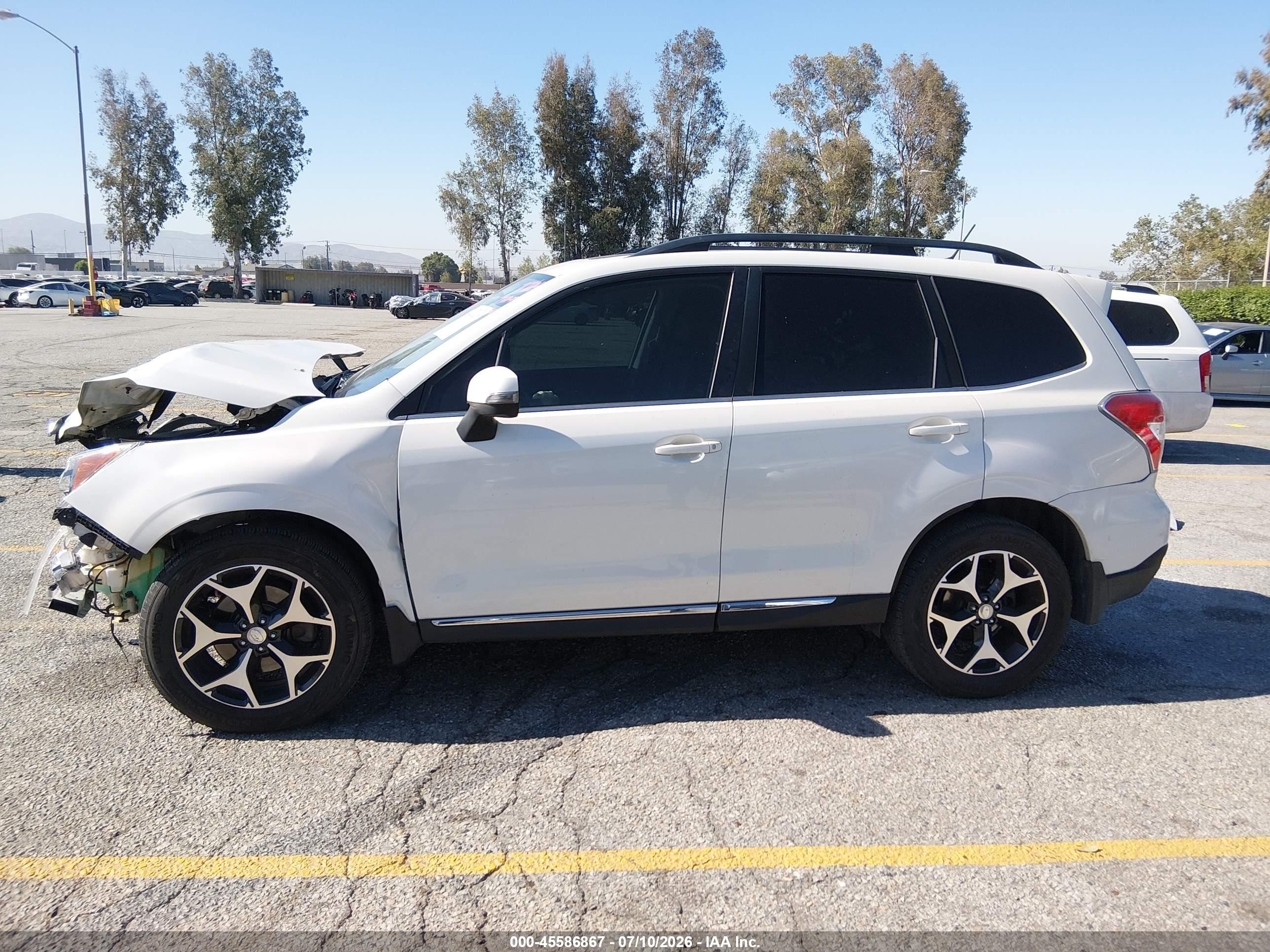 2015 Subaru Forester 2.0xt Touring White vin: JF2SJGUC2FH455074