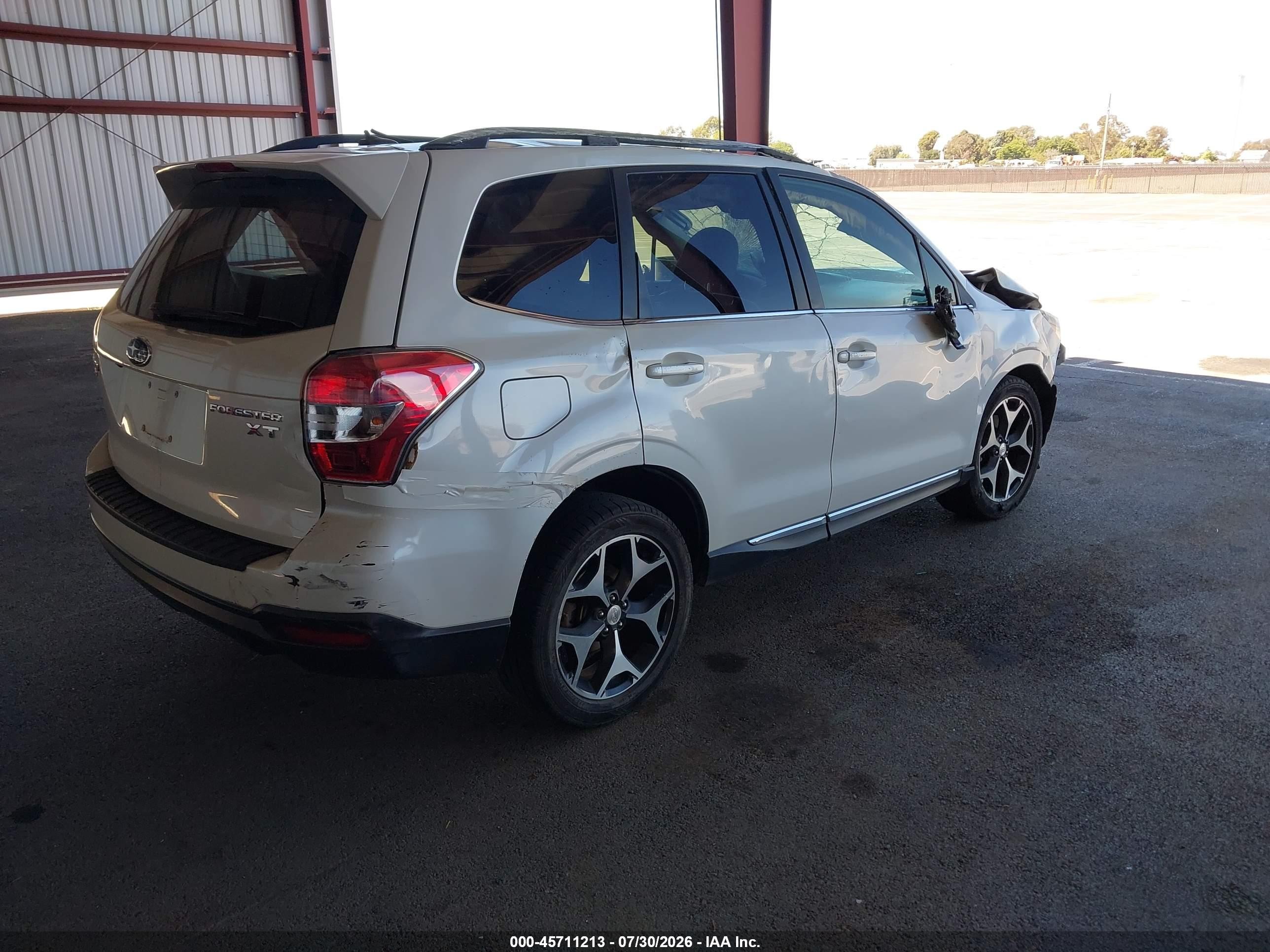 2015 Subaru Forester 2.0xt Touring White vin: JF2SJGUC5FH527644