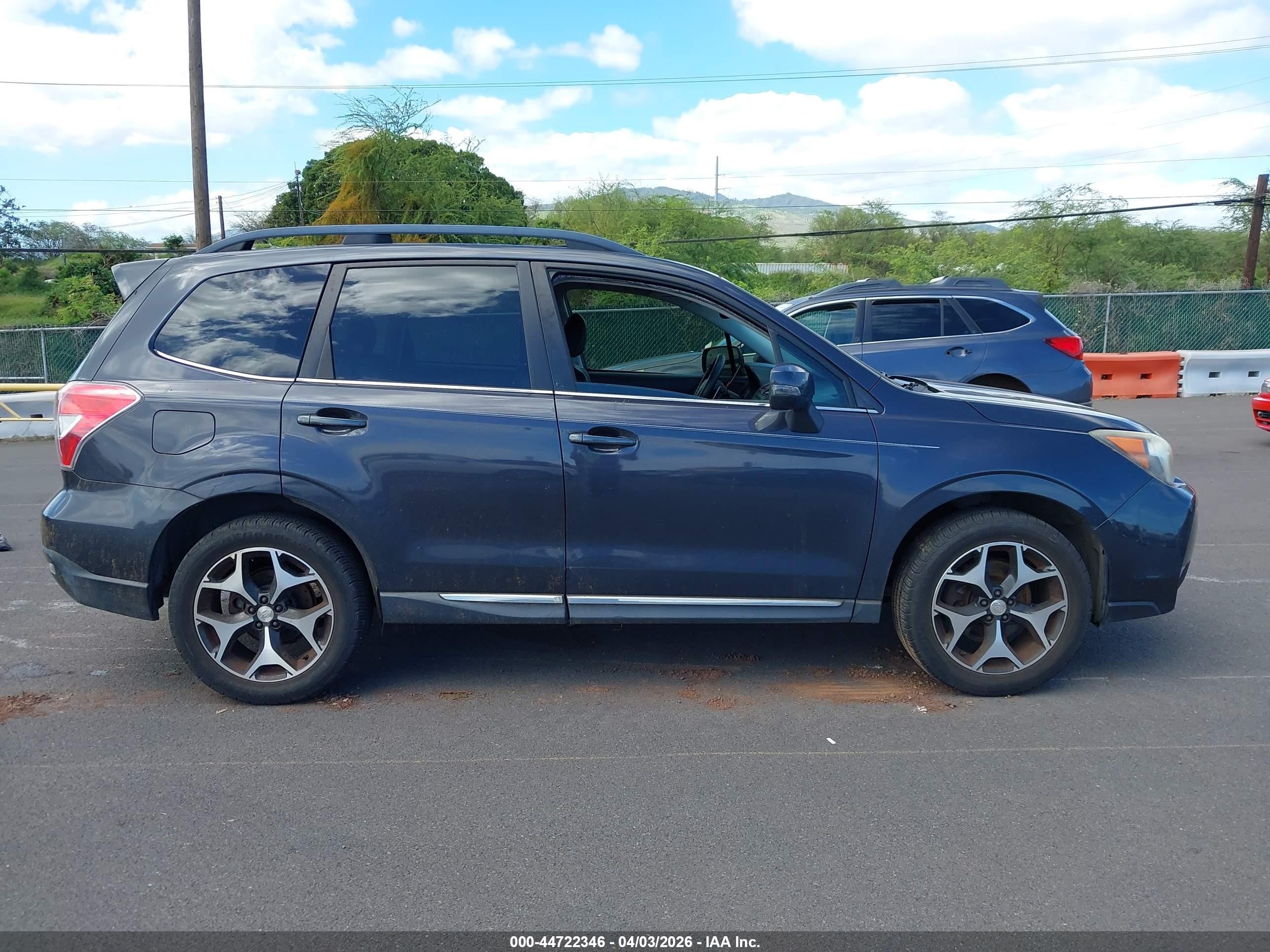 2015 Subaru Forester 2.0xt Touring Серый vin: JF2SJGUC7FH435970