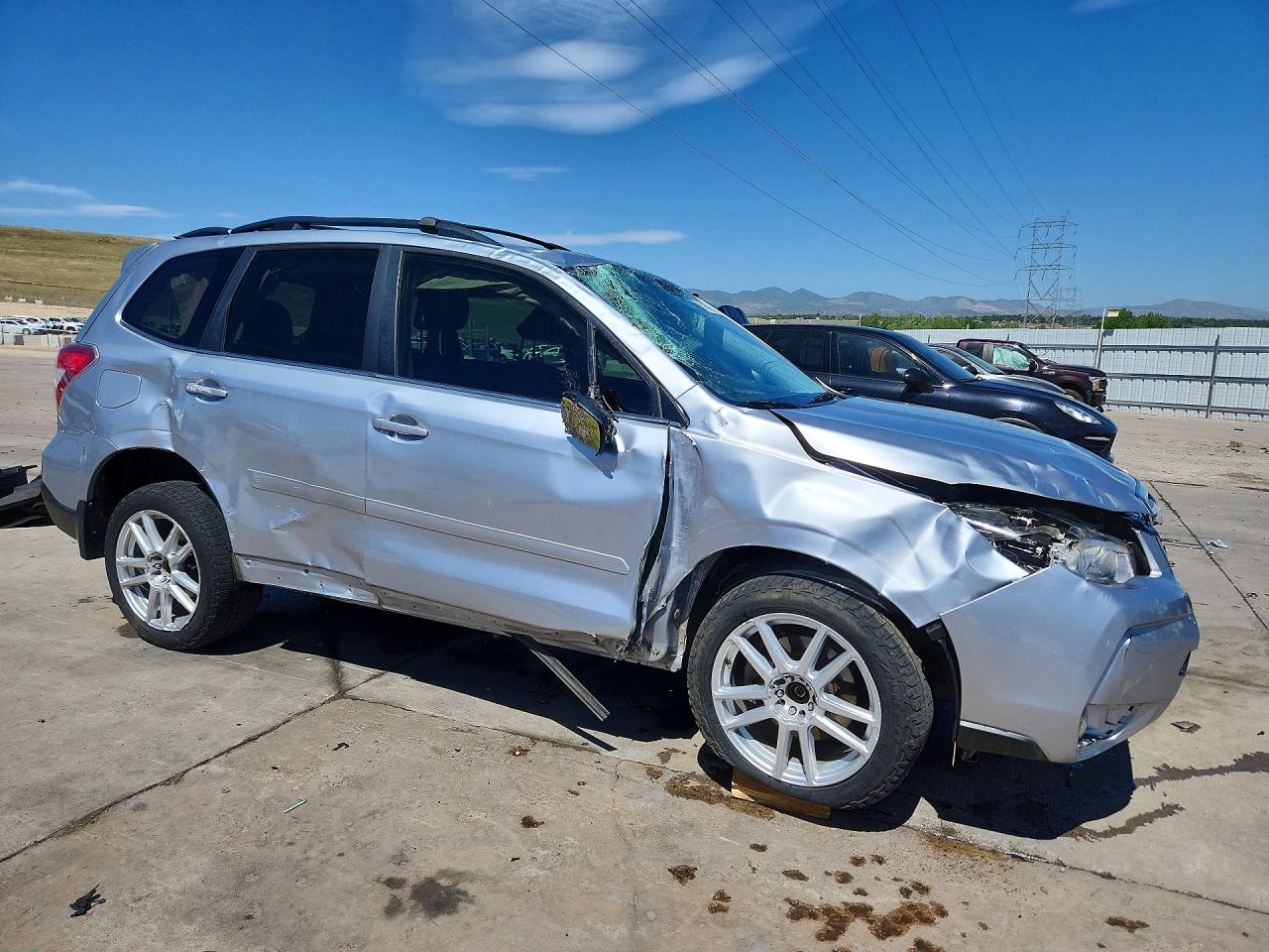 2015 Subaru Forester 2.0xt Touring Серебряный vin: JF2SJGWC0FH531940