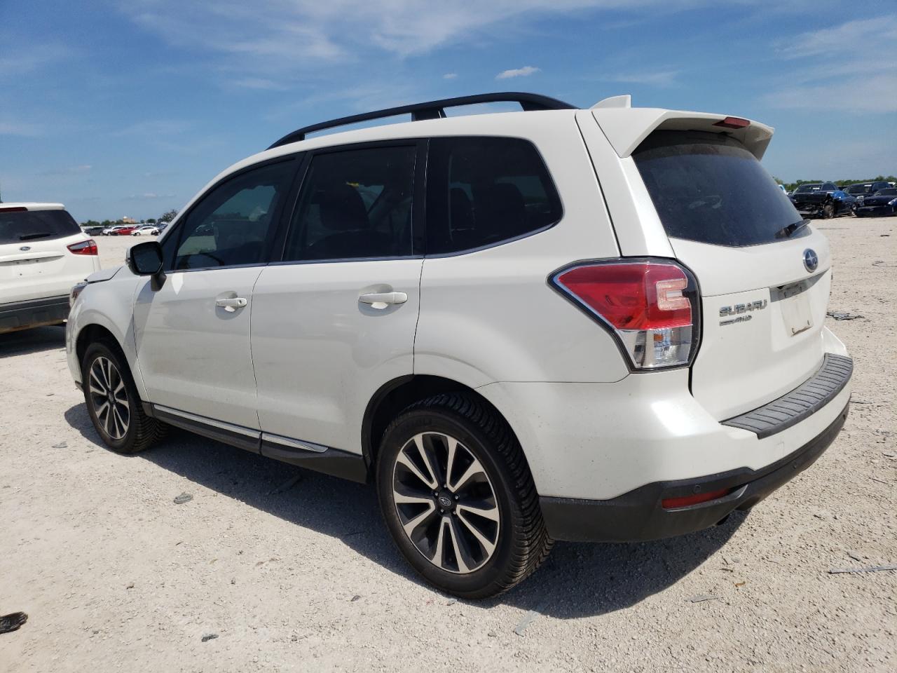 2017 Subaru Forester 2.0xt Touring White vin: JF2SJGWC0HH584673