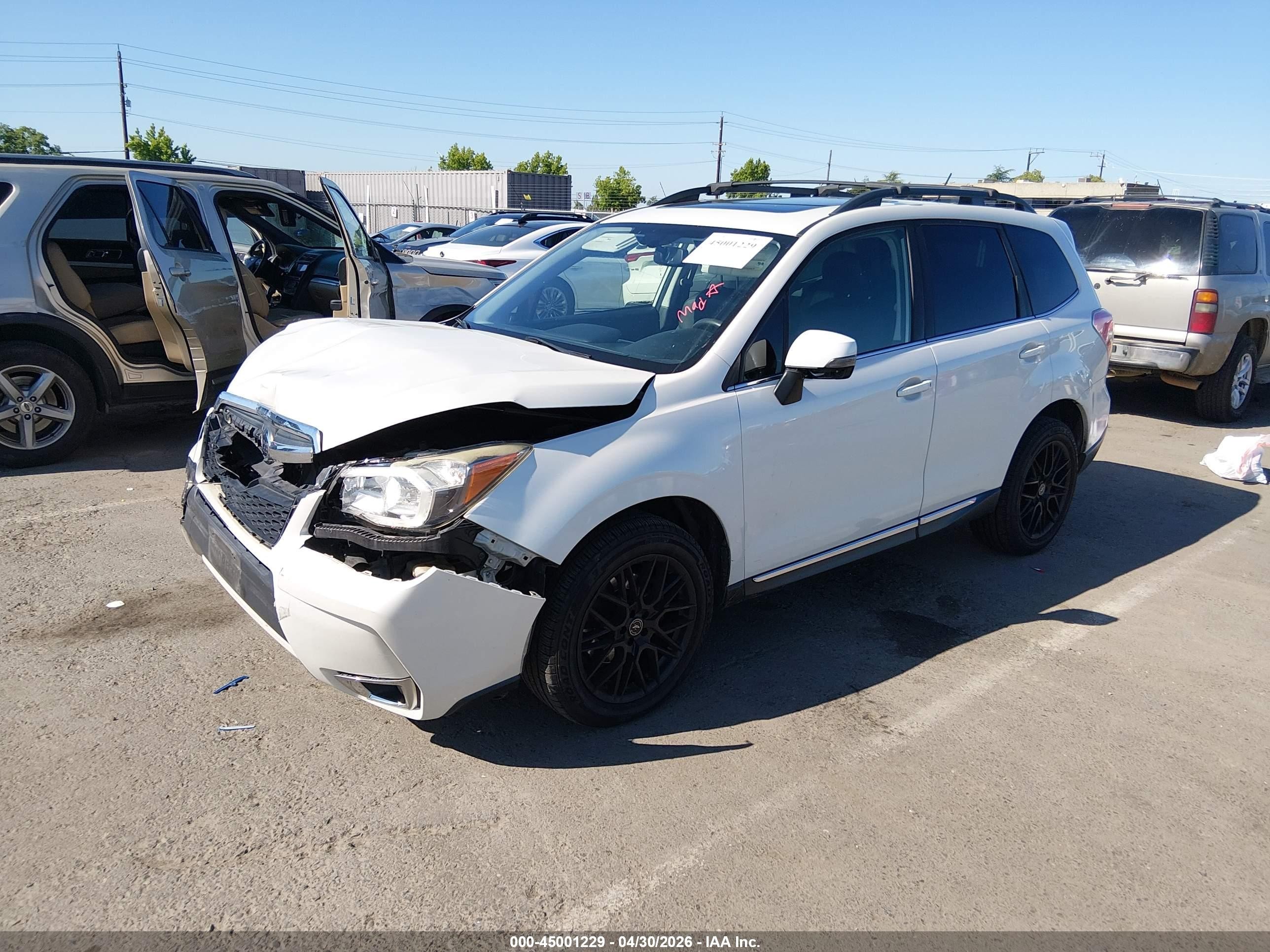 2015 Subaru Forester 2.0xt Touring White vin: JF2SJGWC1FH841806