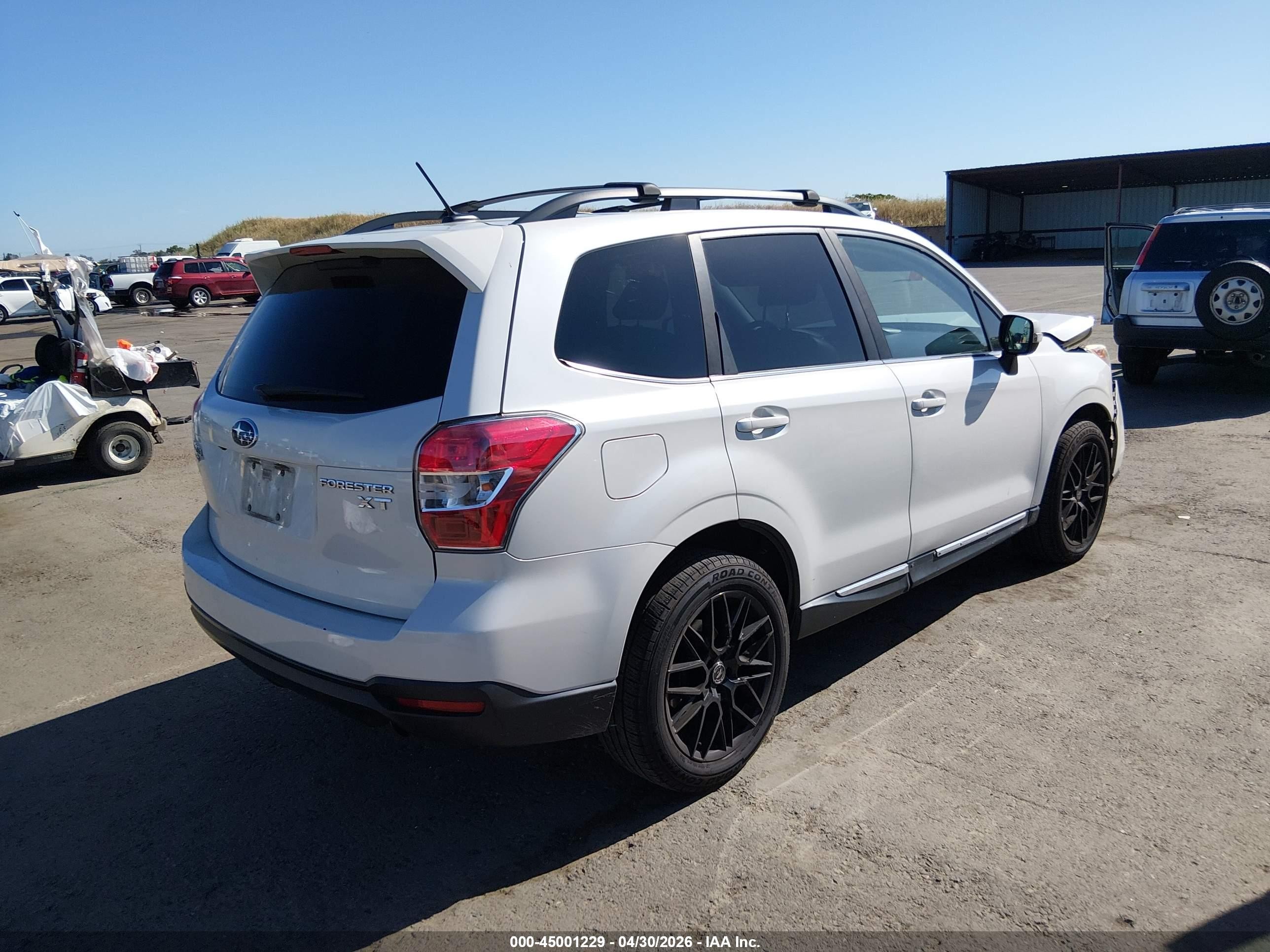 2015 Subaru Forester 2.0xt Touring White vin: JF2SJGWC1FH841806