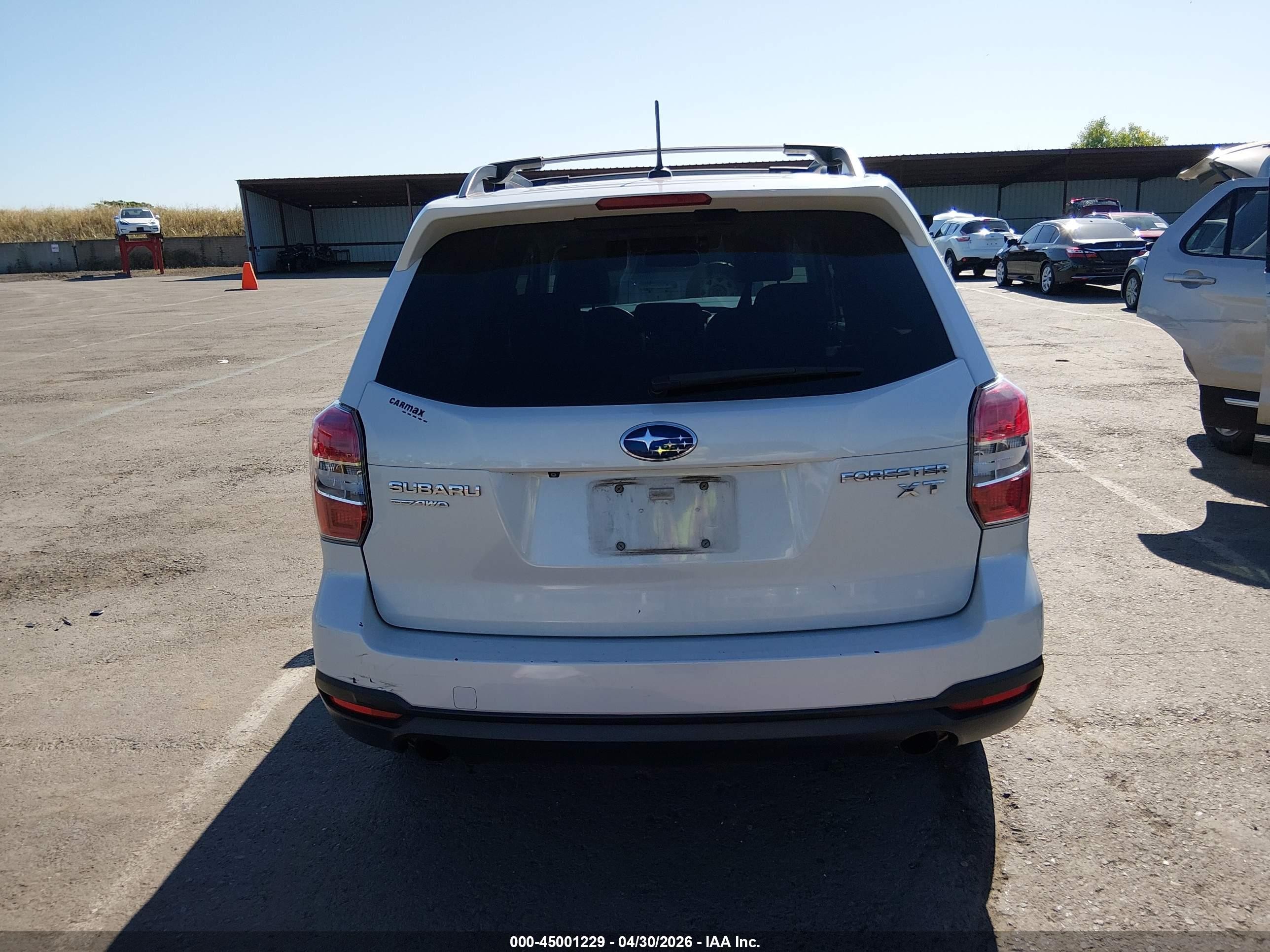 2015 Subaru Forester 2.0xt Touring White vin: JF2SJGWC1FH841806