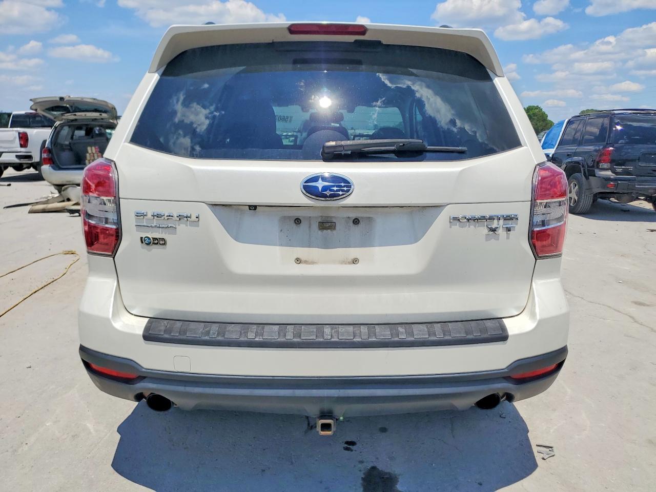 2015 Subaru Forester 2.0xt Touring White vin: JF2SJGWC4FH498649