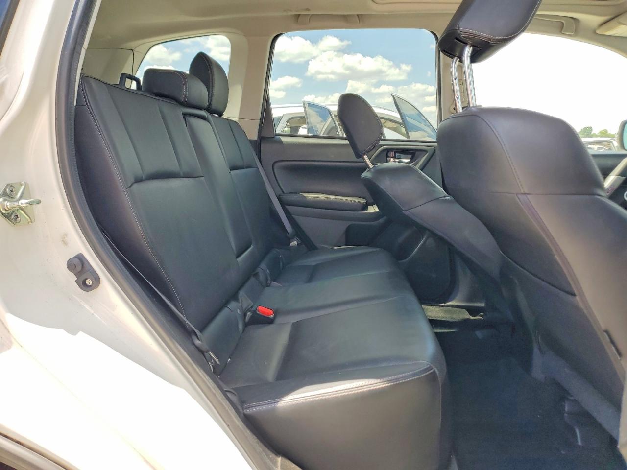2015 Subaru Forester 2.0xt Touring White vin: JF2SJGWC4FH498649