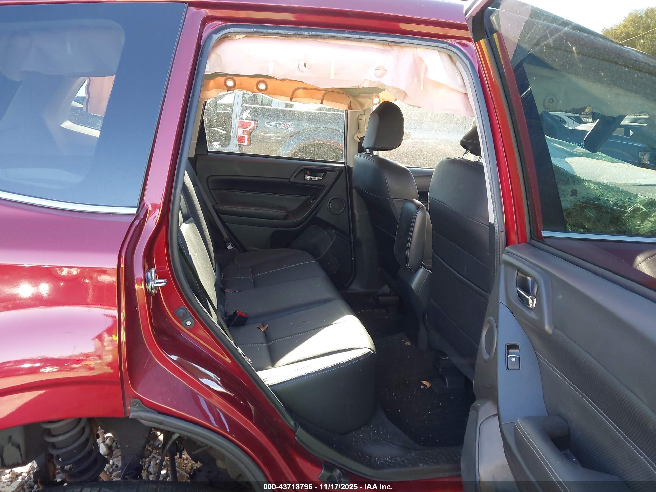 2018 Subaru Forester 2.0xt Touring Red vin: JF2SJGWC5JH473705