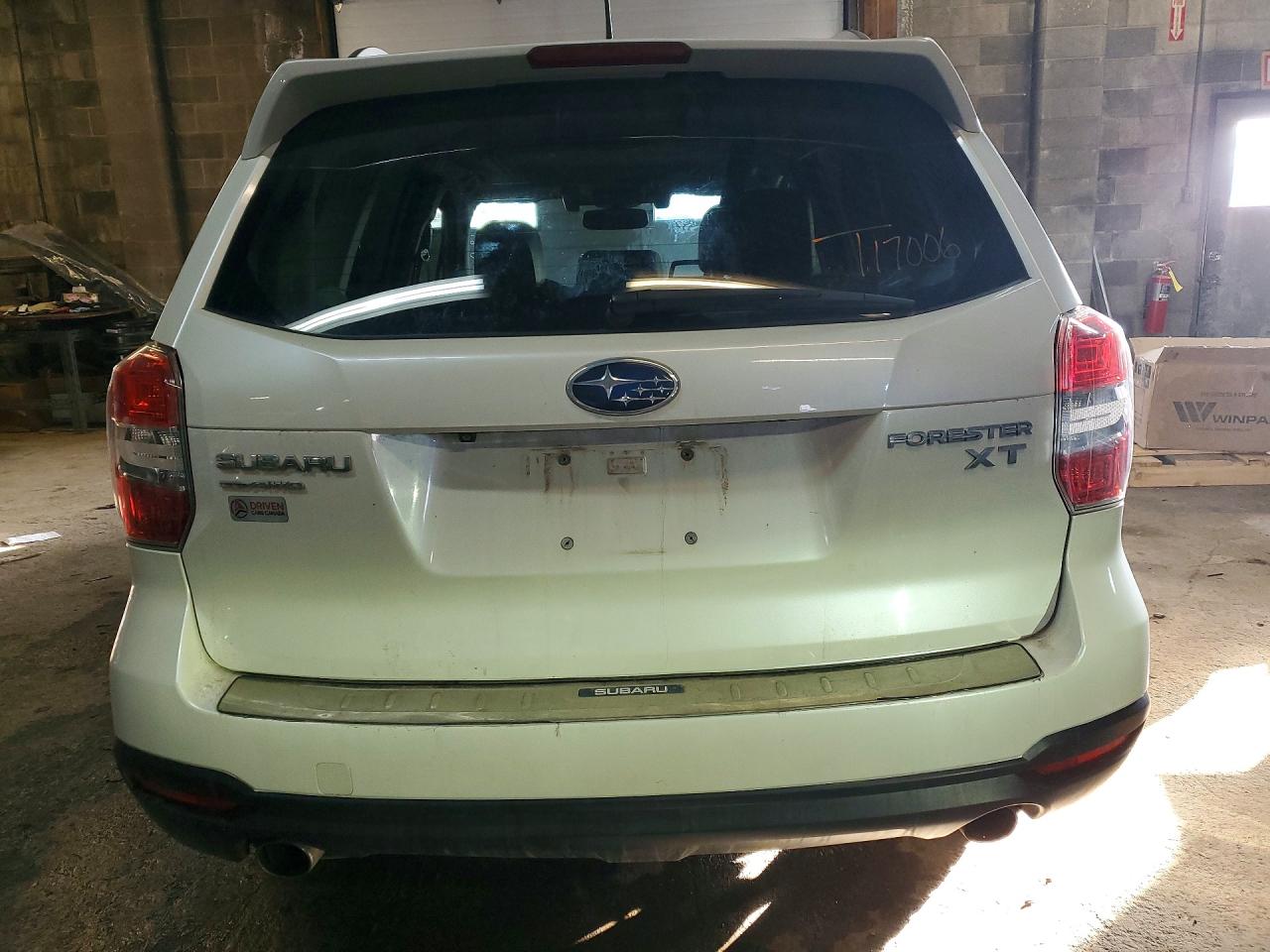 2015 Subaru Forester 2.0xt Touring Белый vin: JF2SJHWC4FH403366