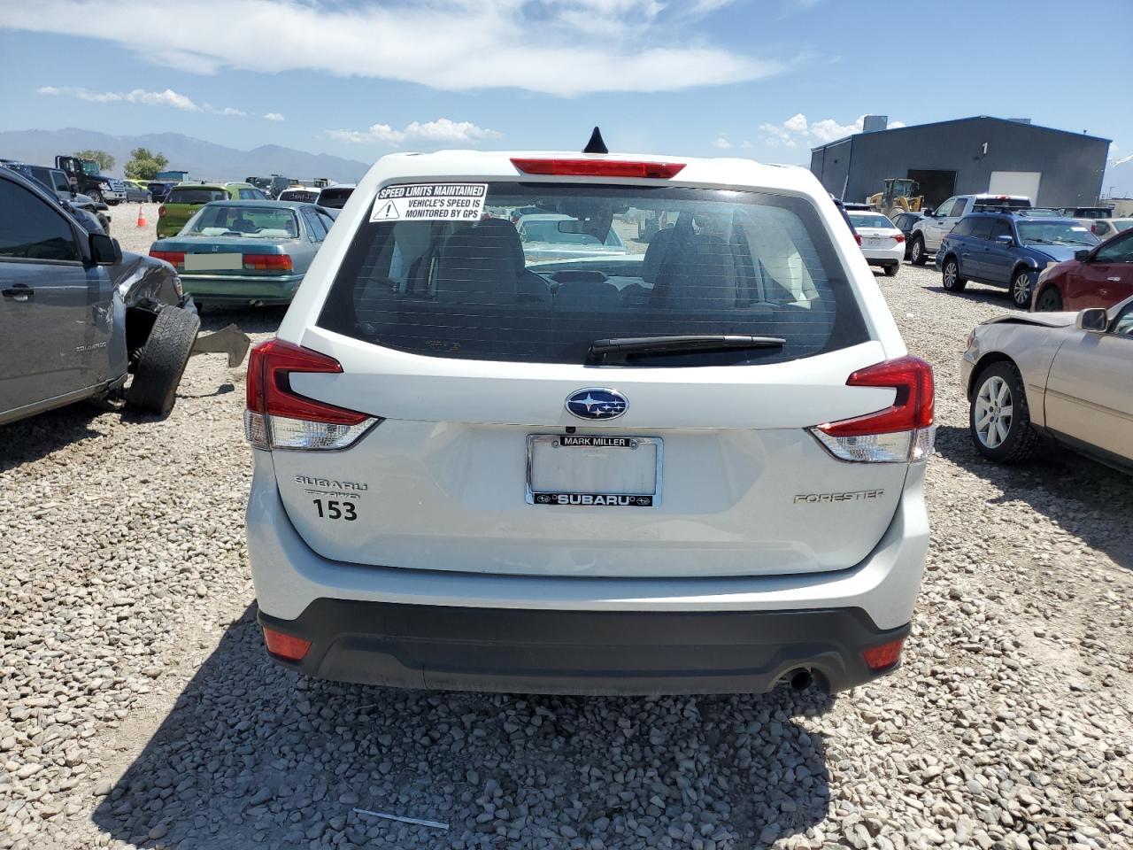 2024 Subaru Forester White vin: JF2SKAAC7RH468714