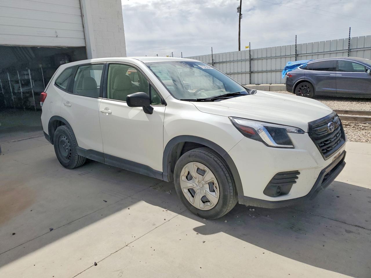 2022 Subaru Forester White vin: JF2SKAACXNH430274