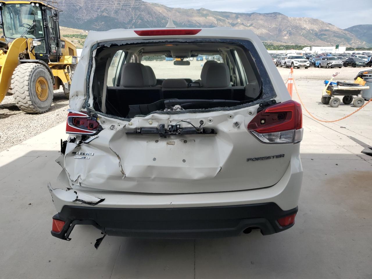 2022 Subaru Forester White vin: JF2SKAACXNH430274 Damage: Rear Bumper Cover Upper, Broken, Replacement Required