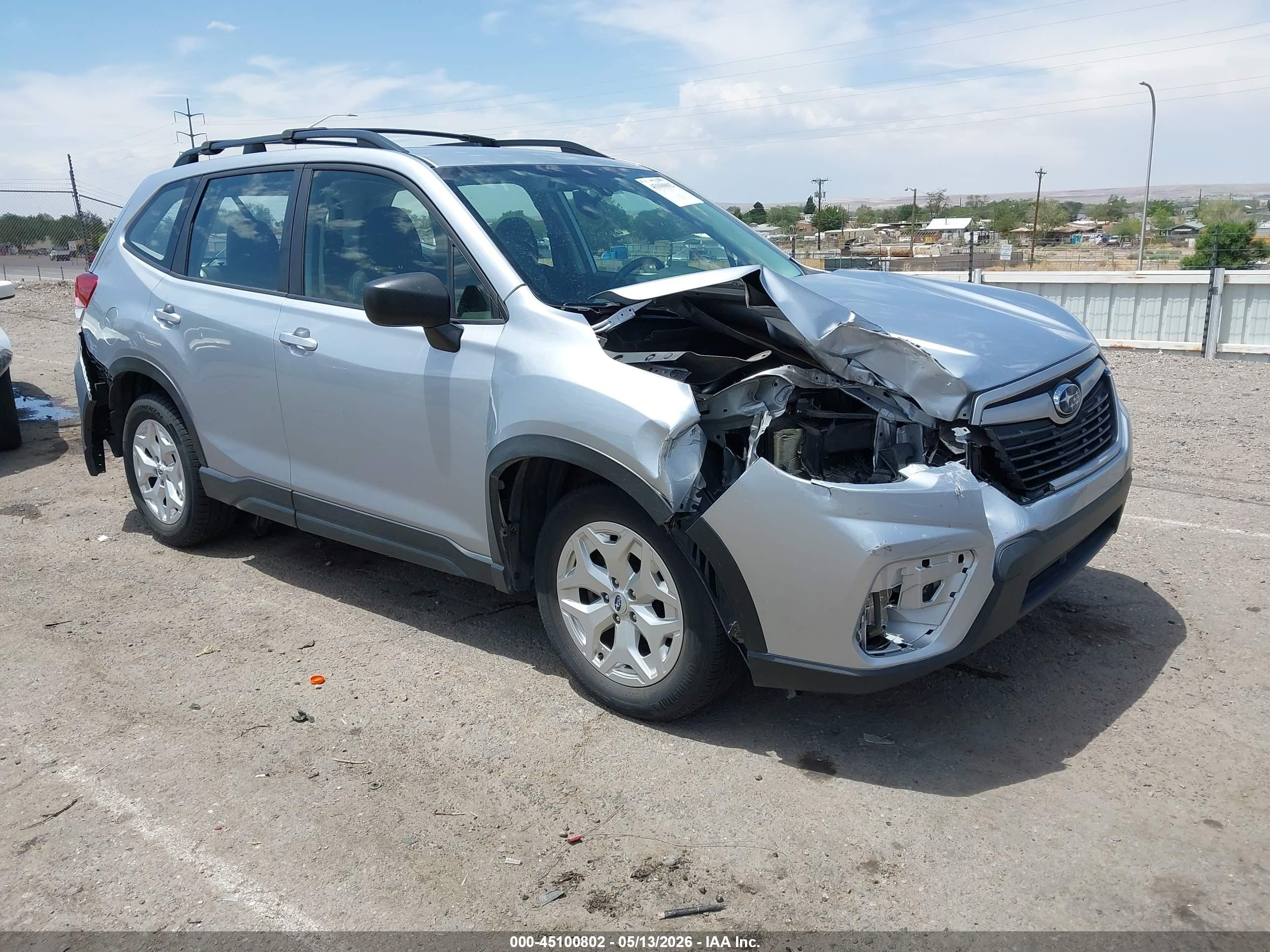 2019 Subaru Forester Silver vin: JF2SKACC7KH471213