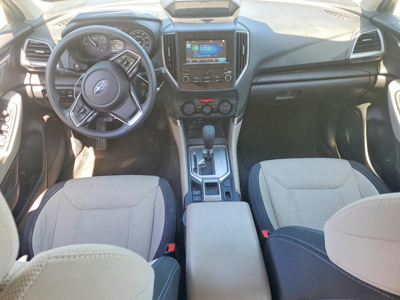 2022 Subaru Forester White vin: JF2SKACCXNH465023