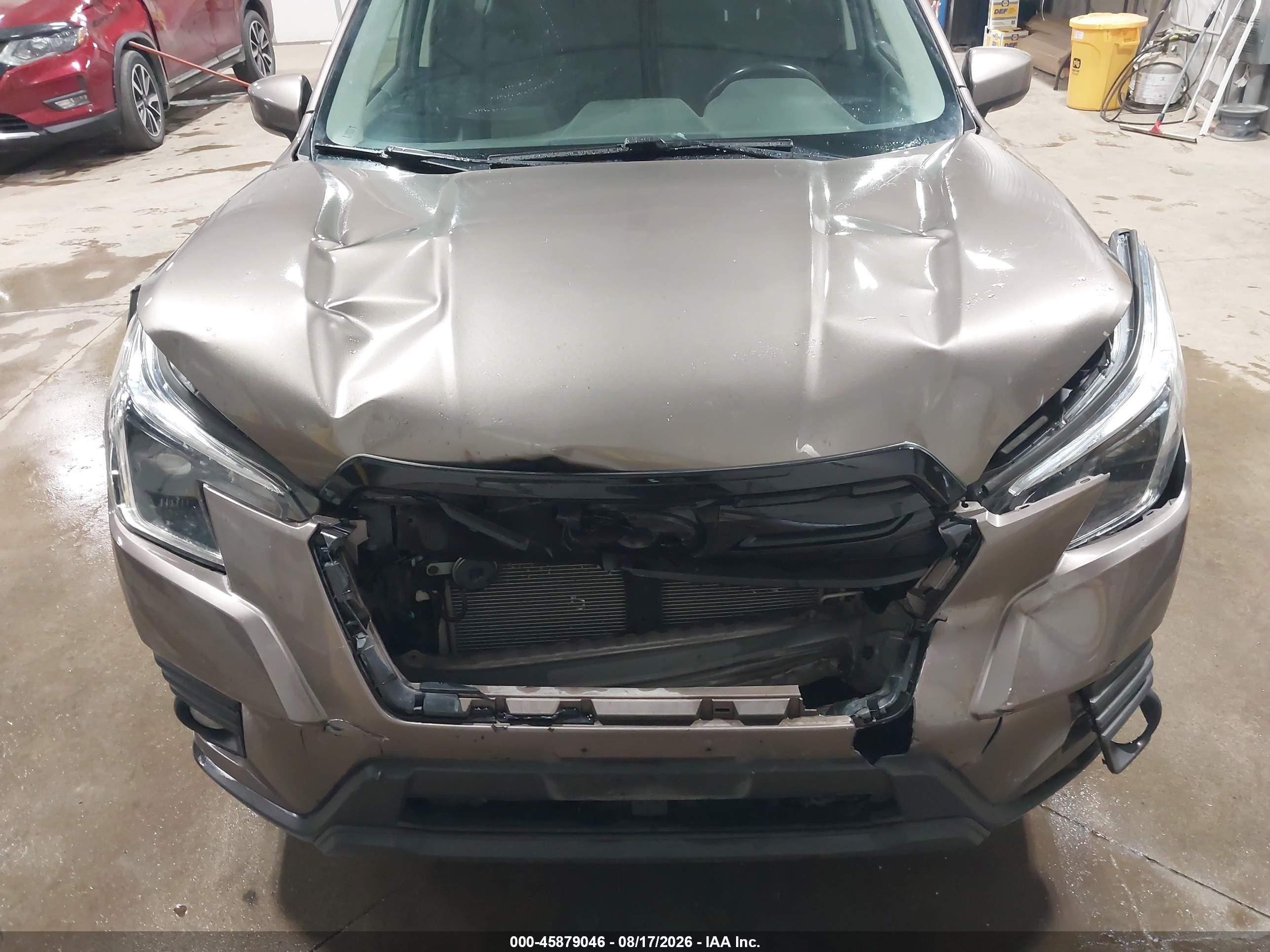 2022 Subaru Forester Premium Brown vin: JF2SKADC0NH426231