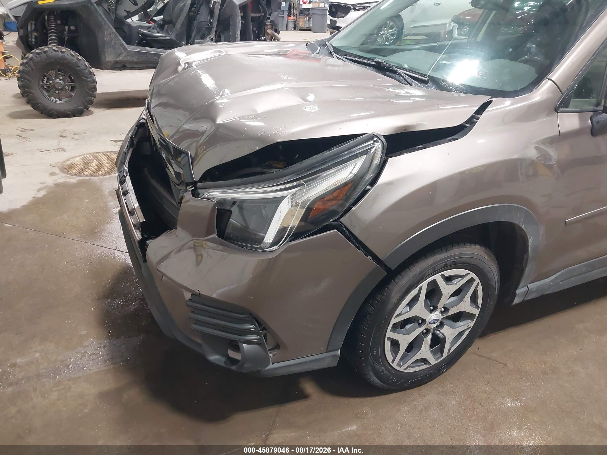 2022 Subaru Forester Premium Brown vin: JF2SKADC0NH426231