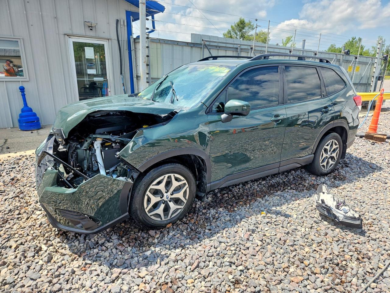 2023 Subaru Forester Premium Green vin: JF2SKADC0PH484214