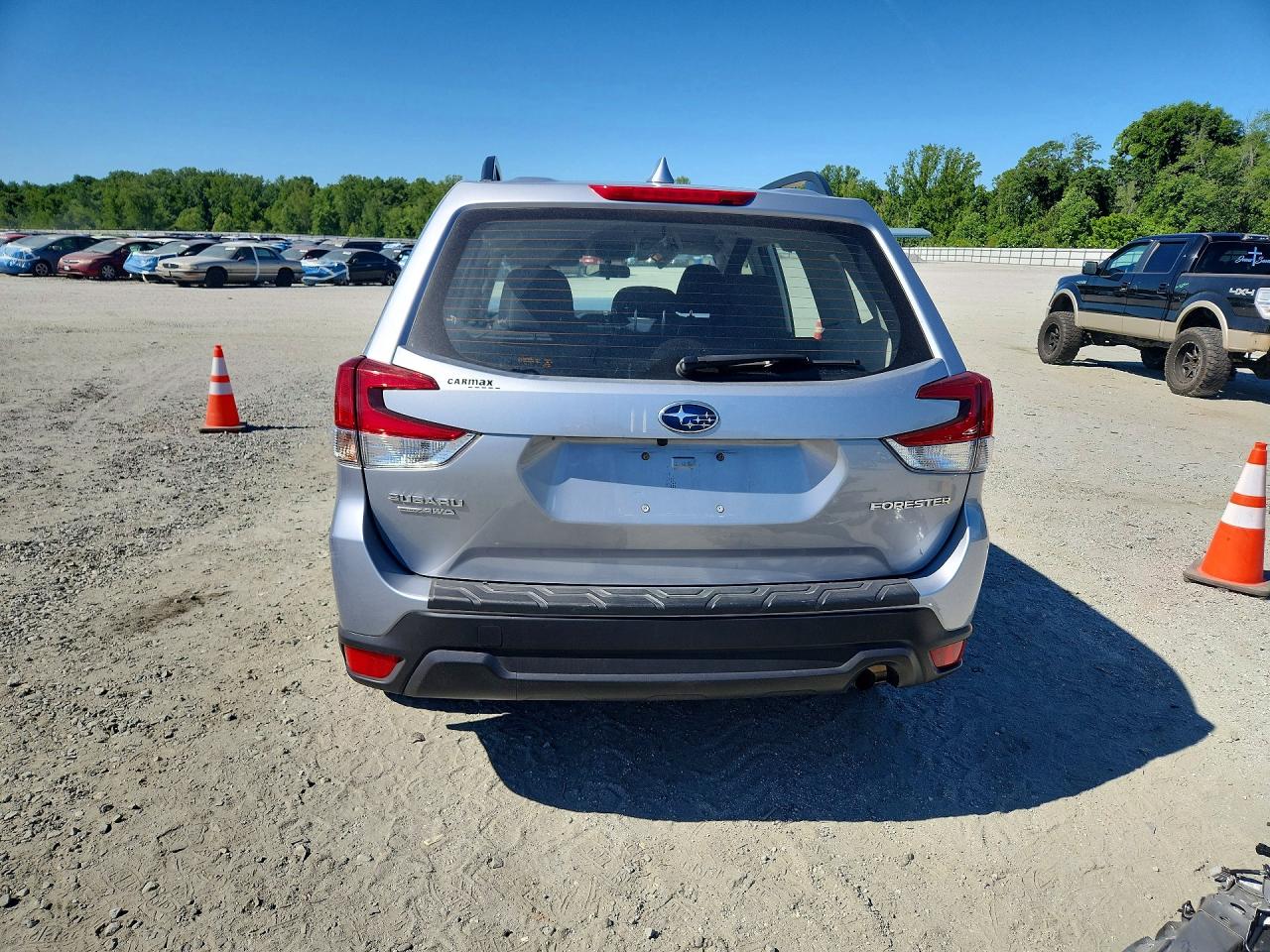 2021 Subaru Forester Серебряный vin: JF2SKADC1MH415365