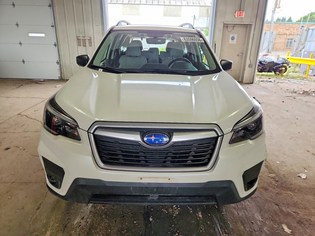 2021 Subaru Forester White vin: JF2SKADC2MH424835