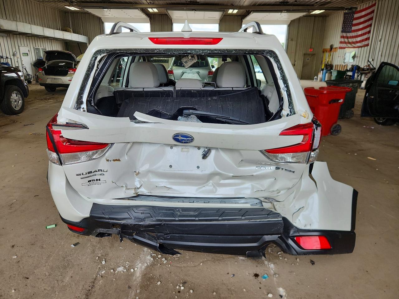 2021 Subaru Forester White vin: JF2SKADC2MH424835