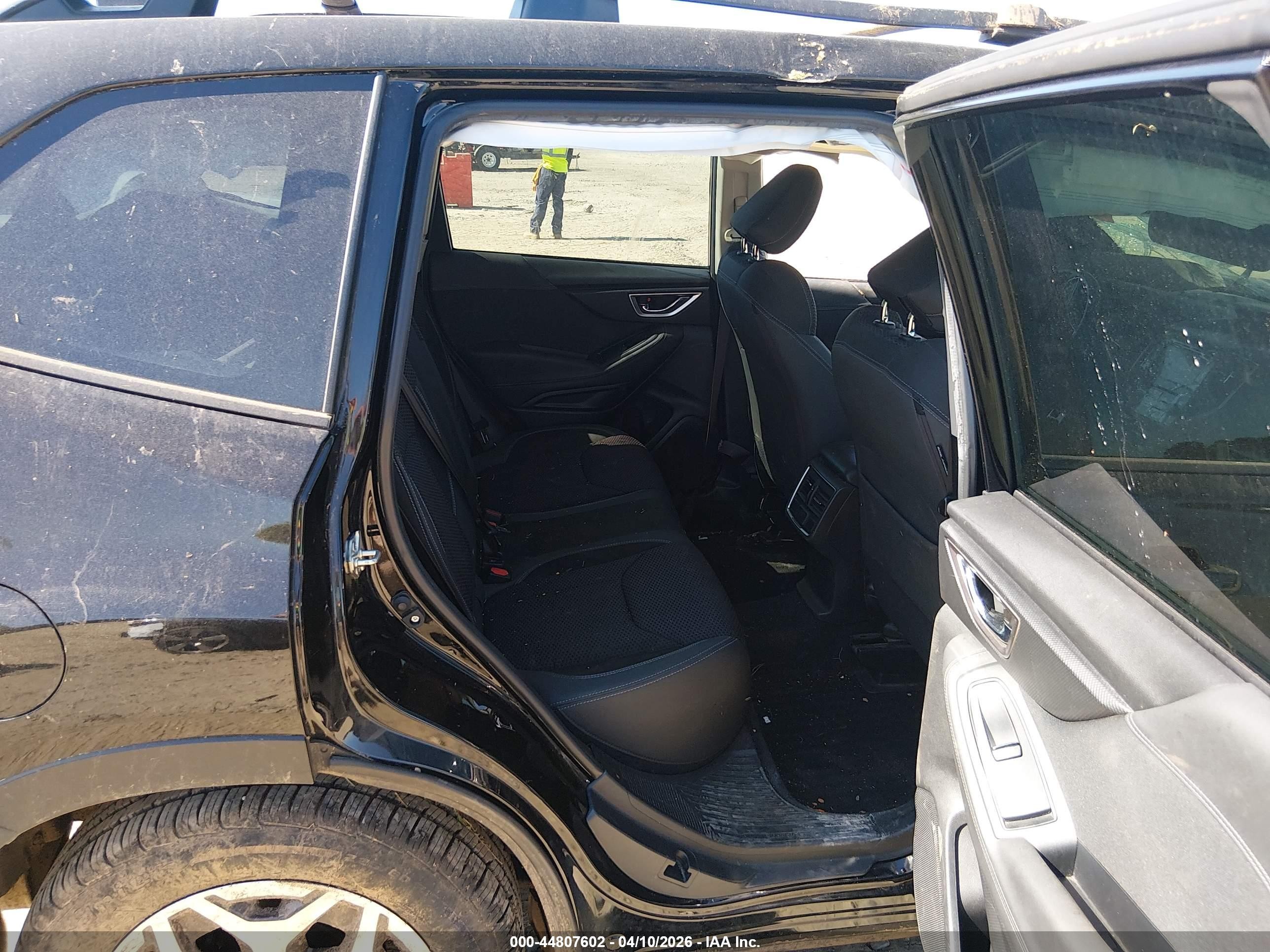 2022 Subaru Forester Premium Black vin: JF2SKADC2NH413500