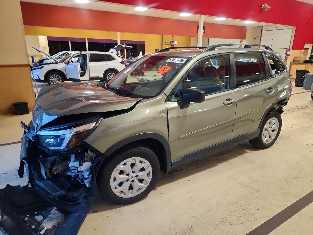 2021 Subaru Forester Green vin: JF2SKADC3MH569141