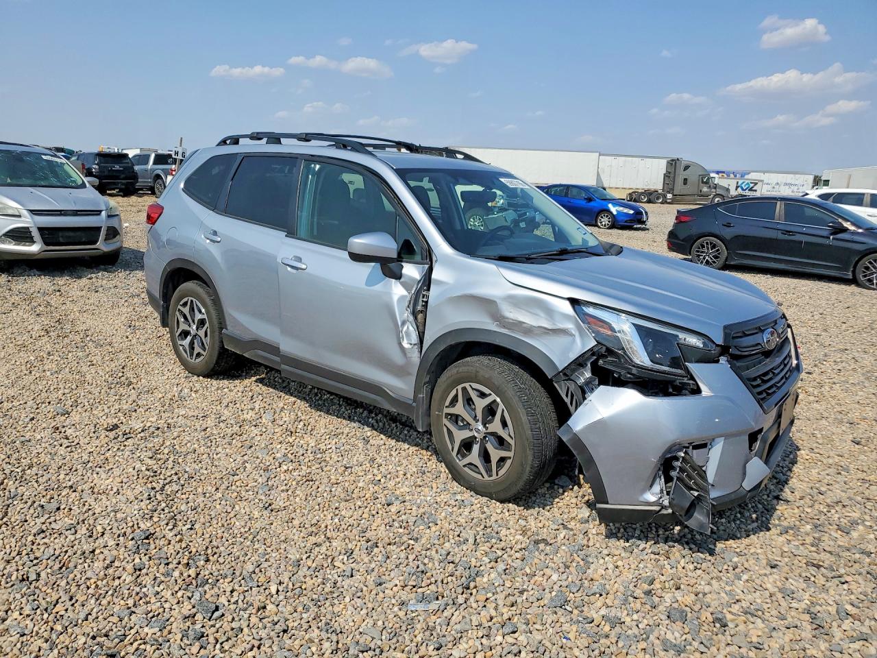 2024 Subaru Forester Premium Silver vin: JF2SKADC4RH505570
