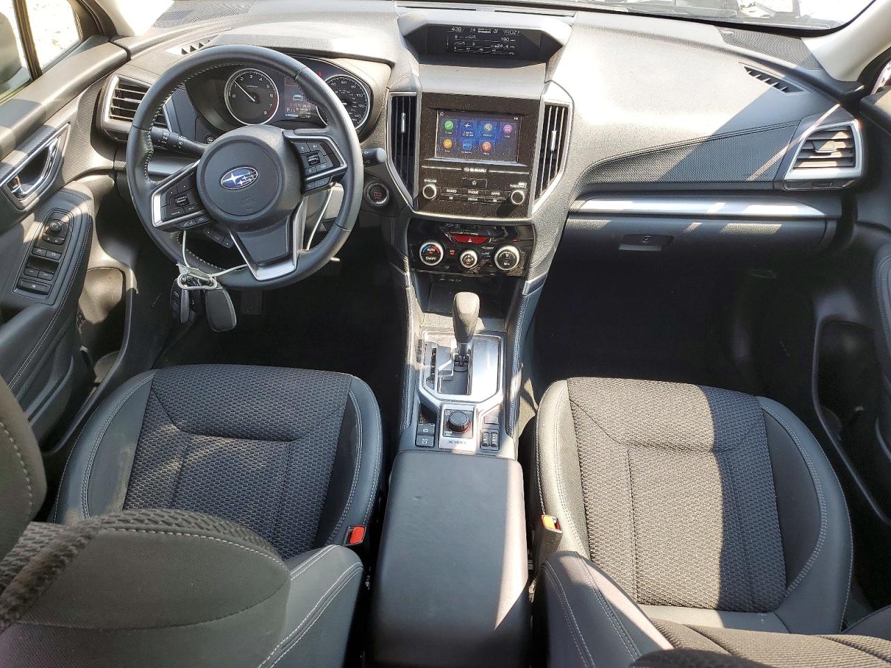 2024 Subaru Forester Premium Silver vin: JF2SKADC4RH505570