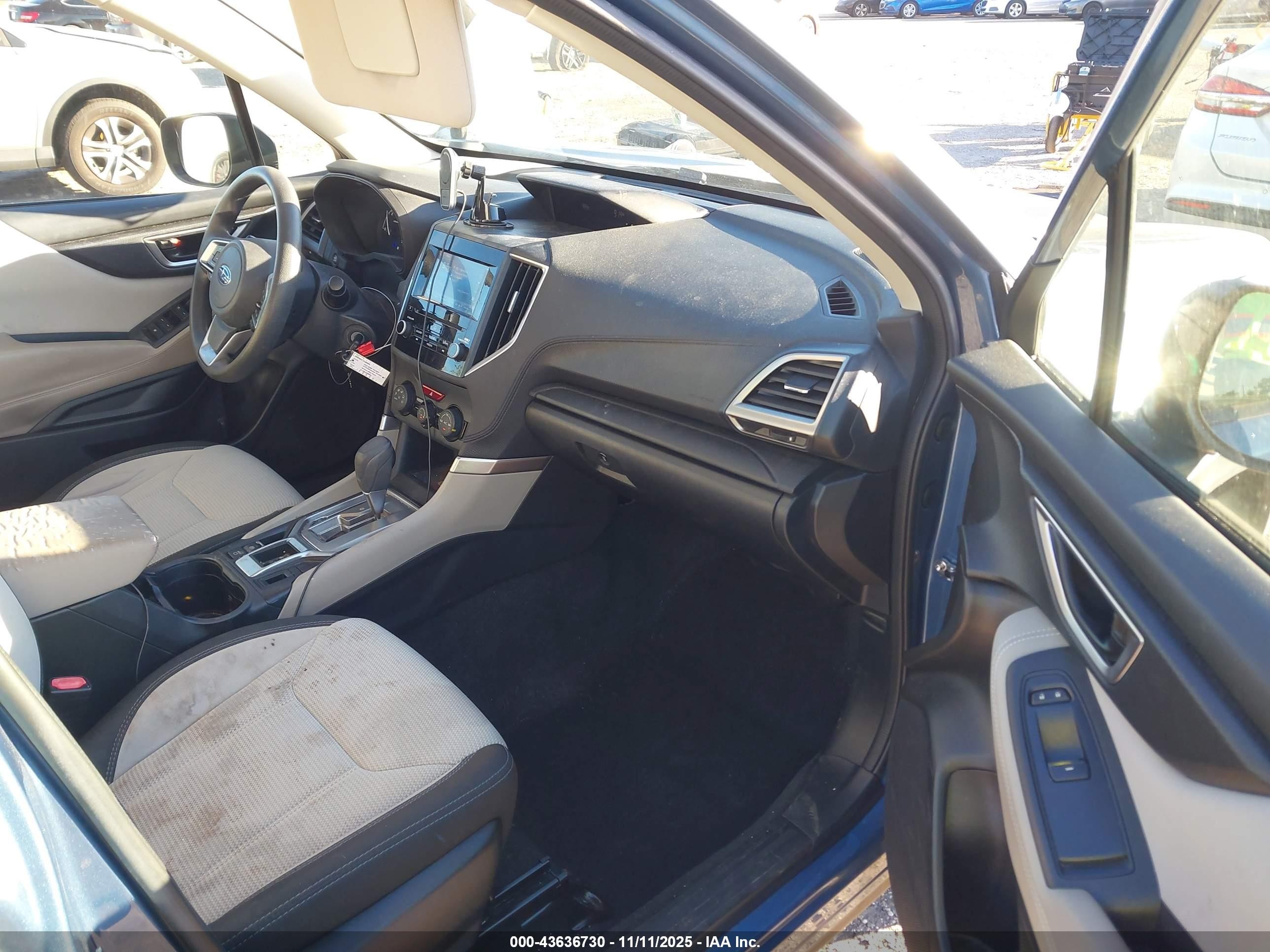 2021 Subaru Forester   Синий vin: JF2SKADC5MH484513