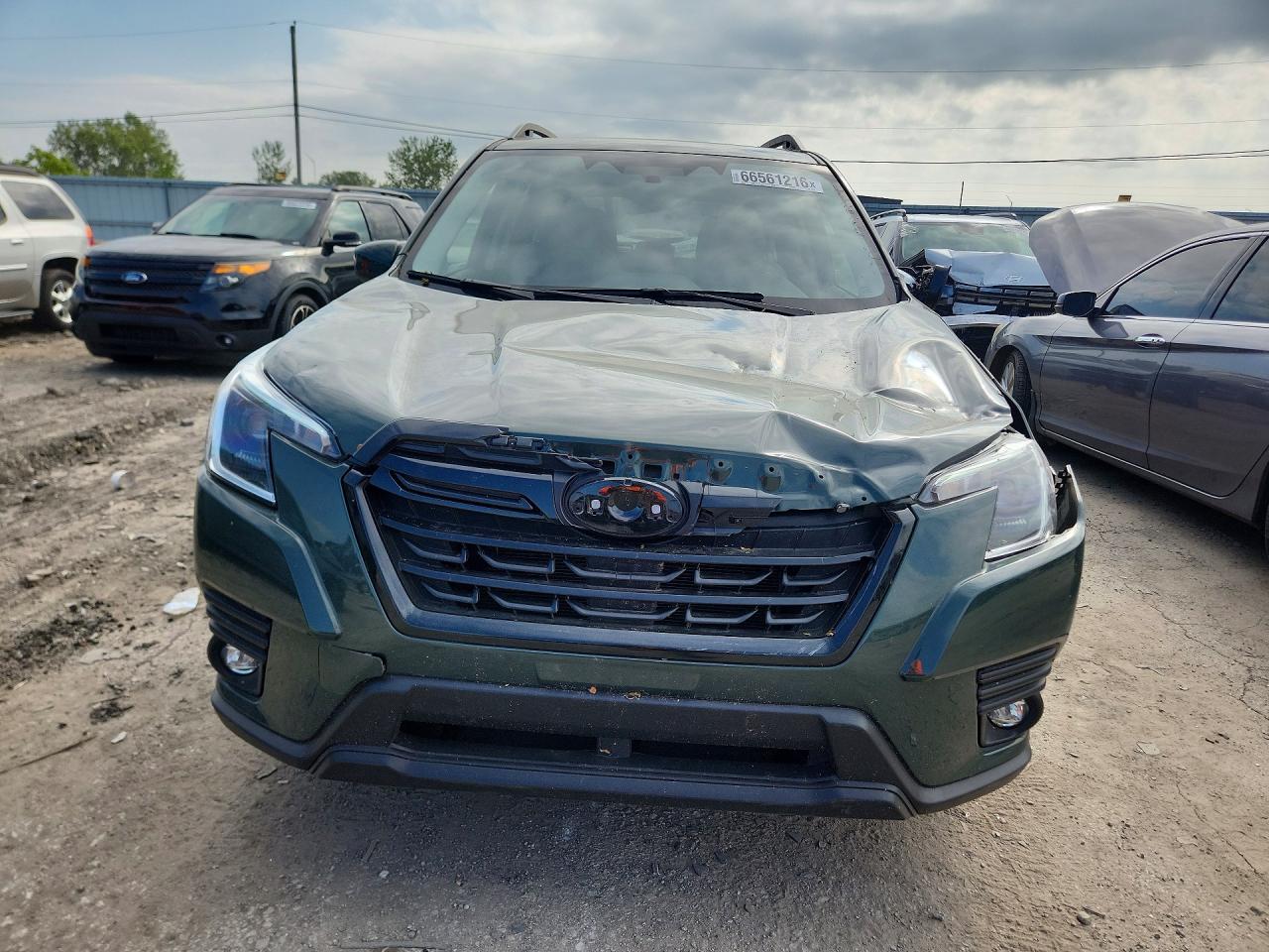2024 Subaru Forester Premium Green vin: JF2SKADC8RH516894