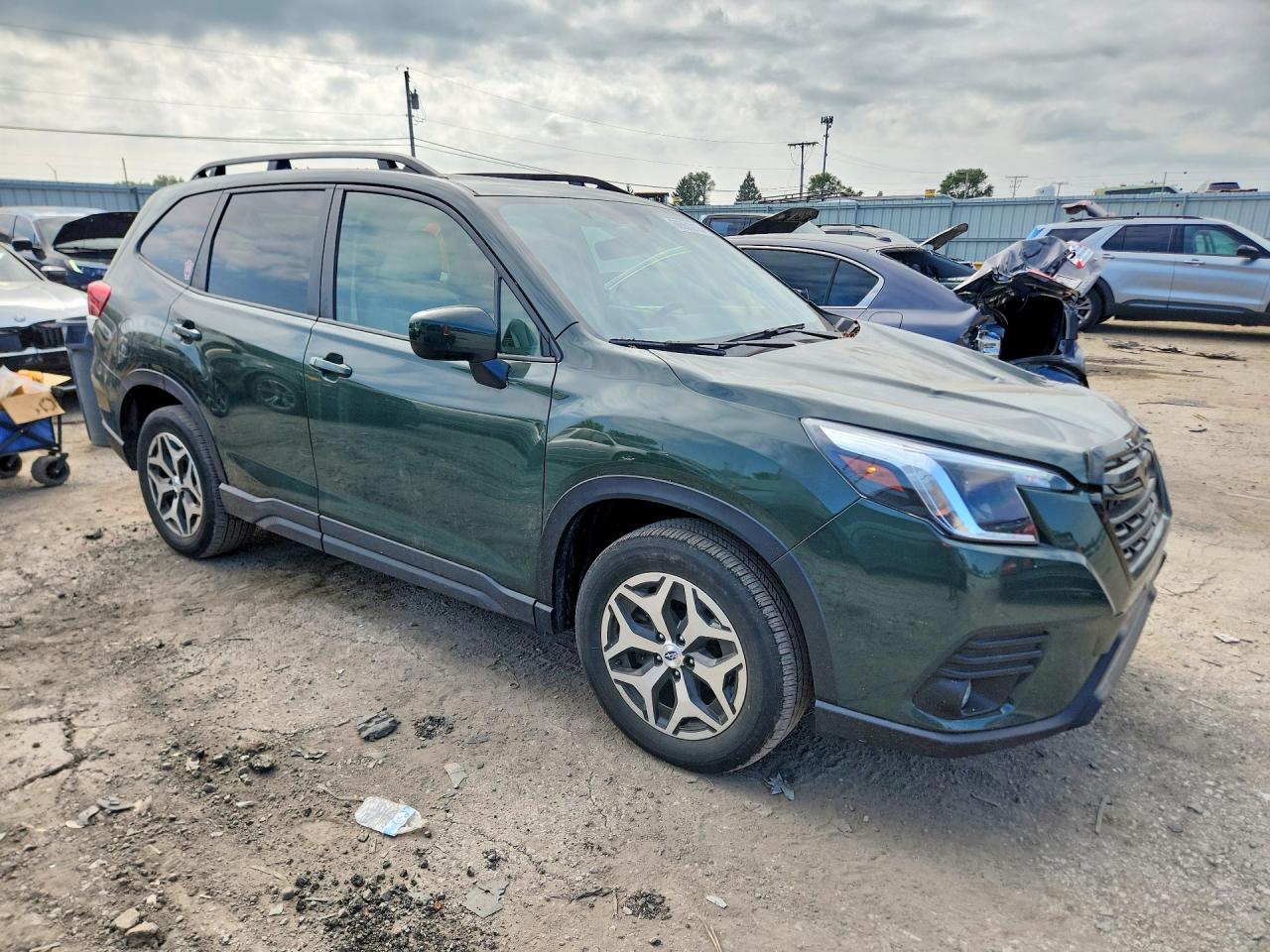 2024 Subaru Forester Premium Green vin: JF2SKADC8RH516894